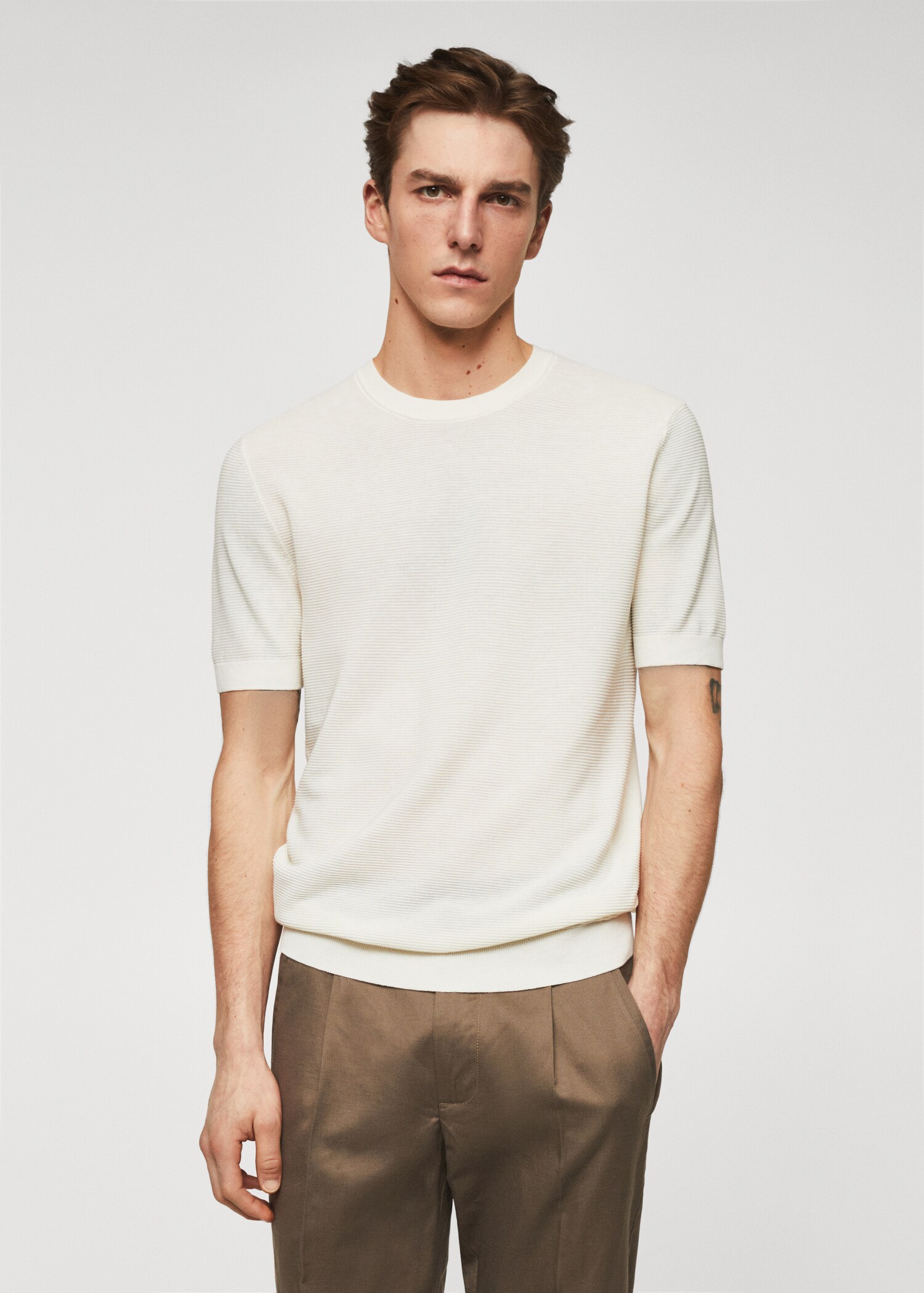 T-shirt maille coton structuré - Plan moyen