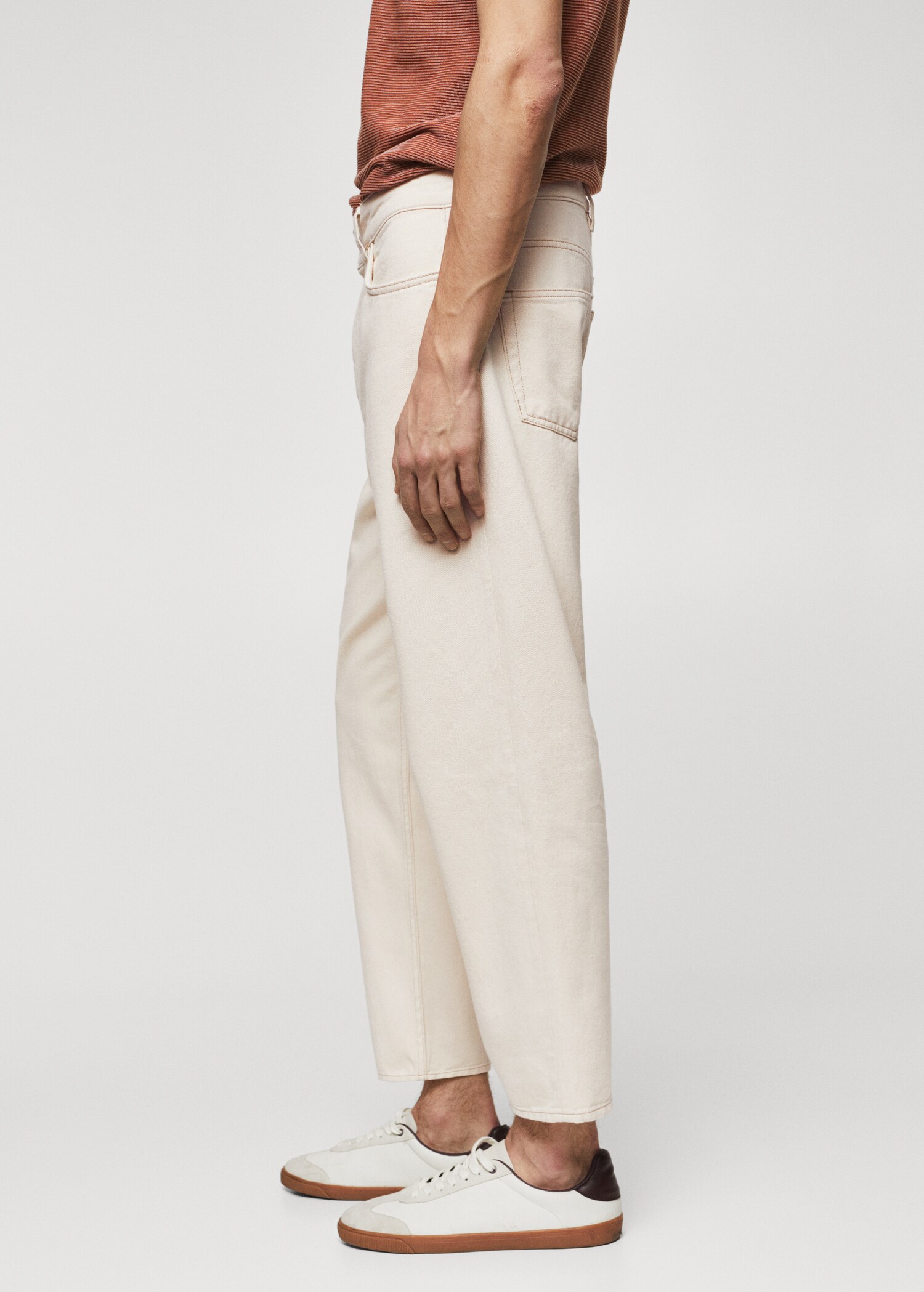 Tapered loose cropped jeans - Details of the article 4