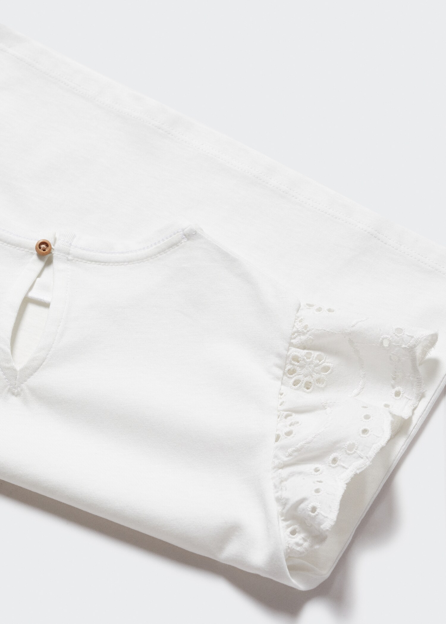 Ruffle textured T-shirt - Details of the article 8