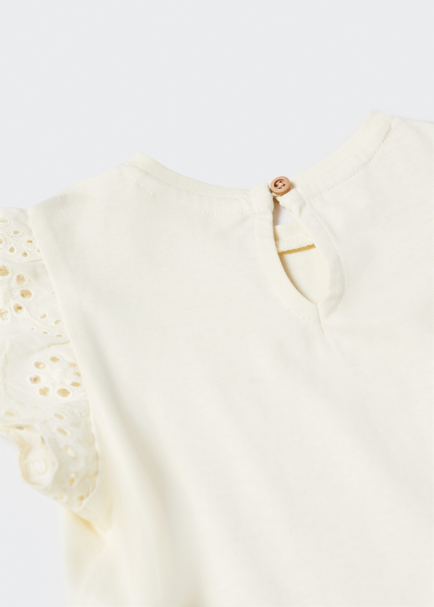 Ruffle textured T-shirt - Details of the article 0