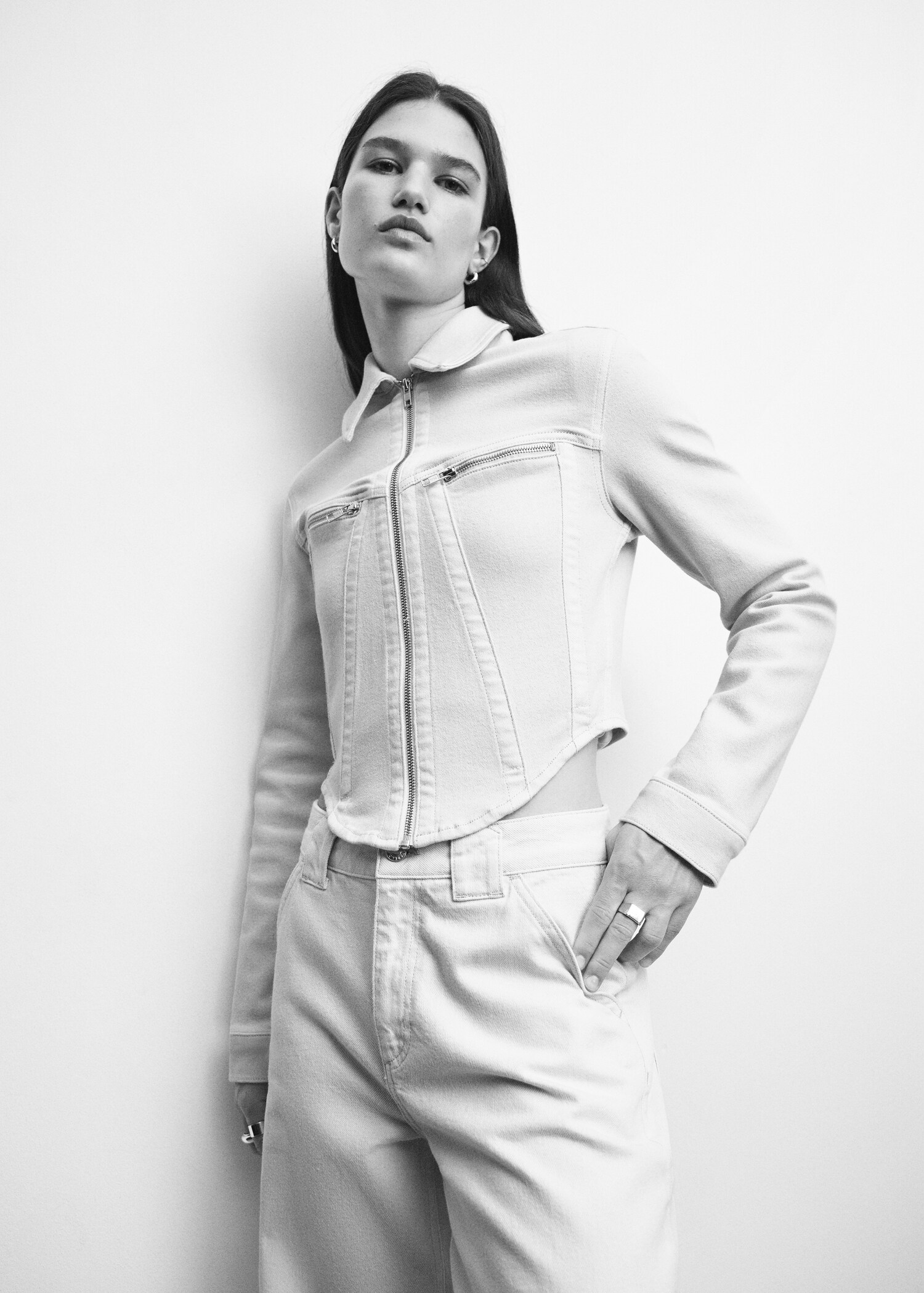 Rounded hem jacket - Details of the article 2