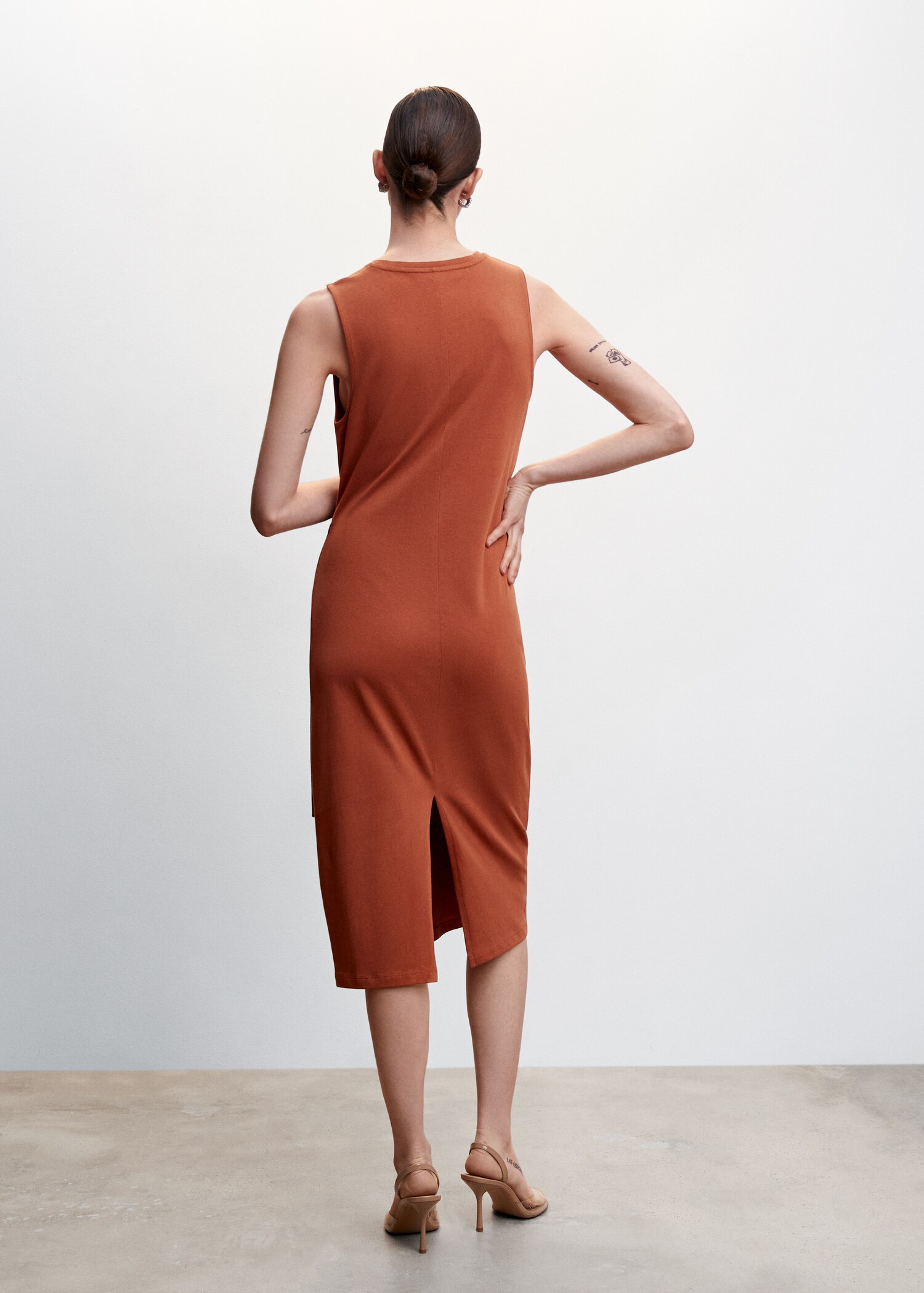 Bow cut-out detail dress - Reverse of the article