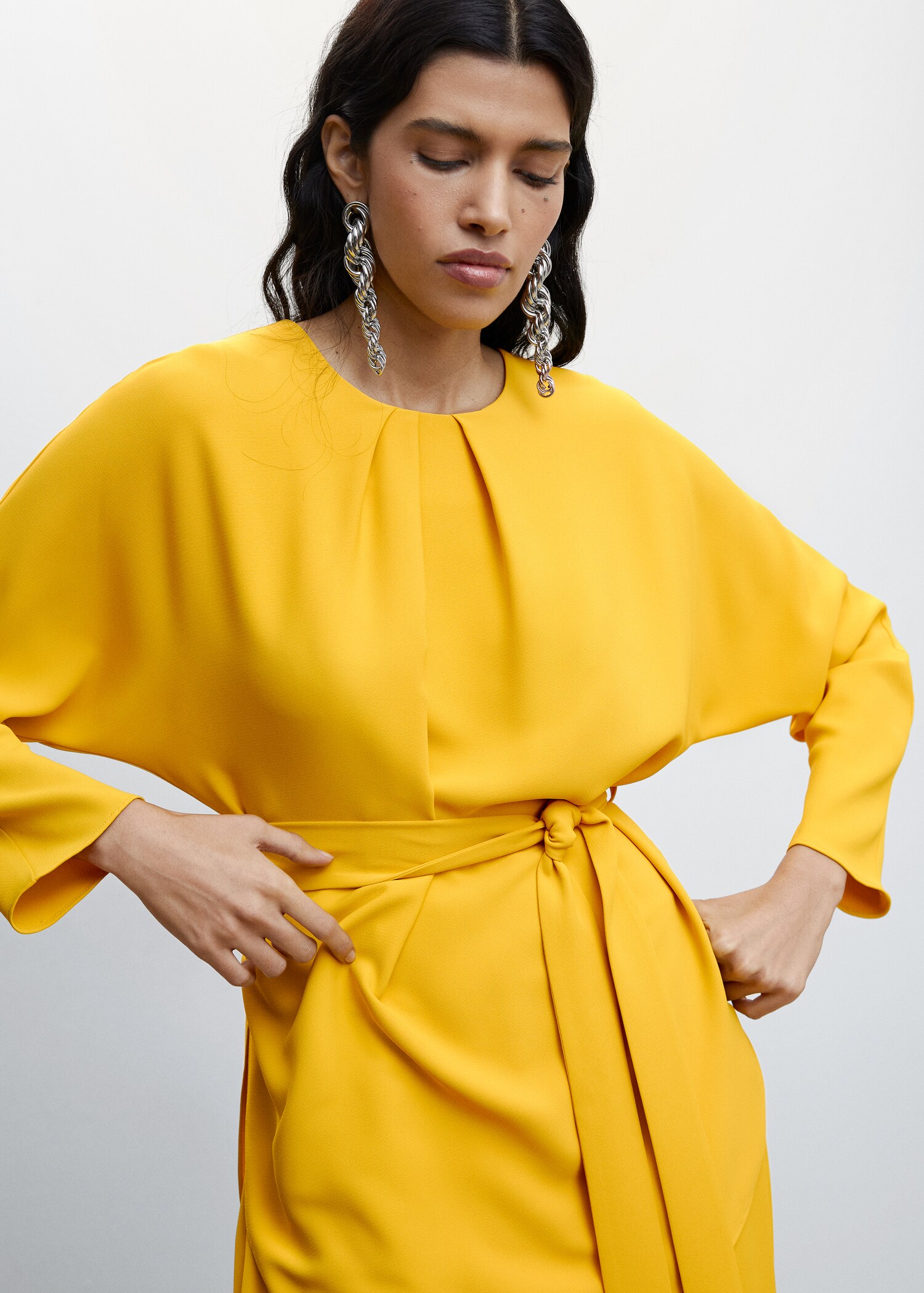 Blusa com cintura de laço - Pormenor do artigo 1