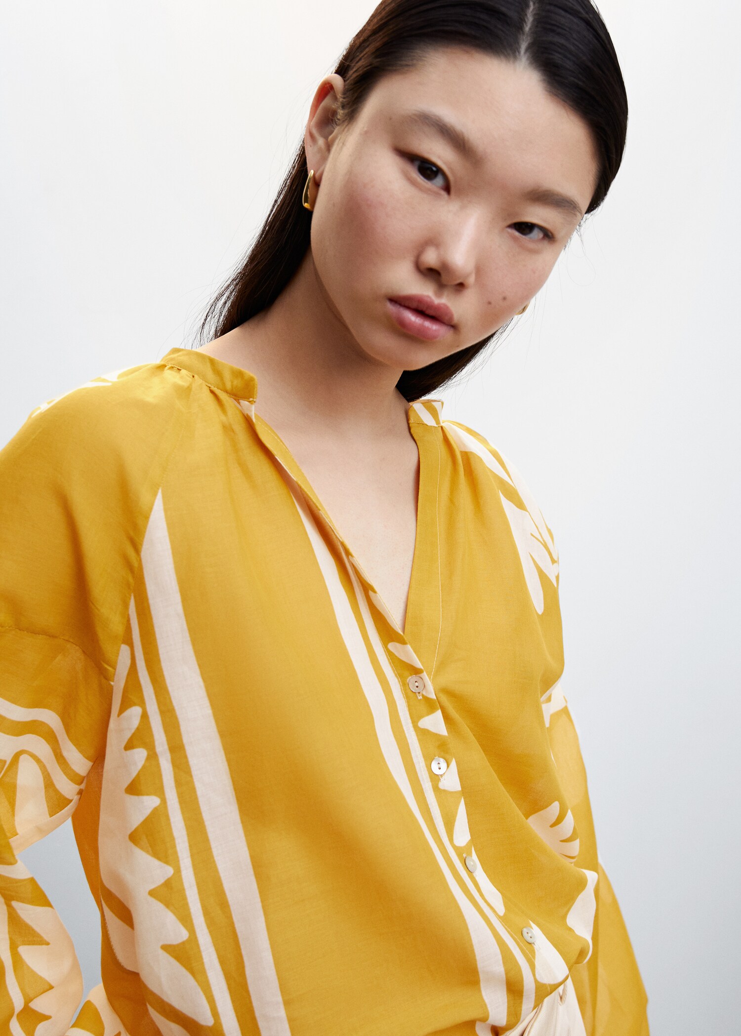 Puffed-sleeve printed shirt - Details of the article 1