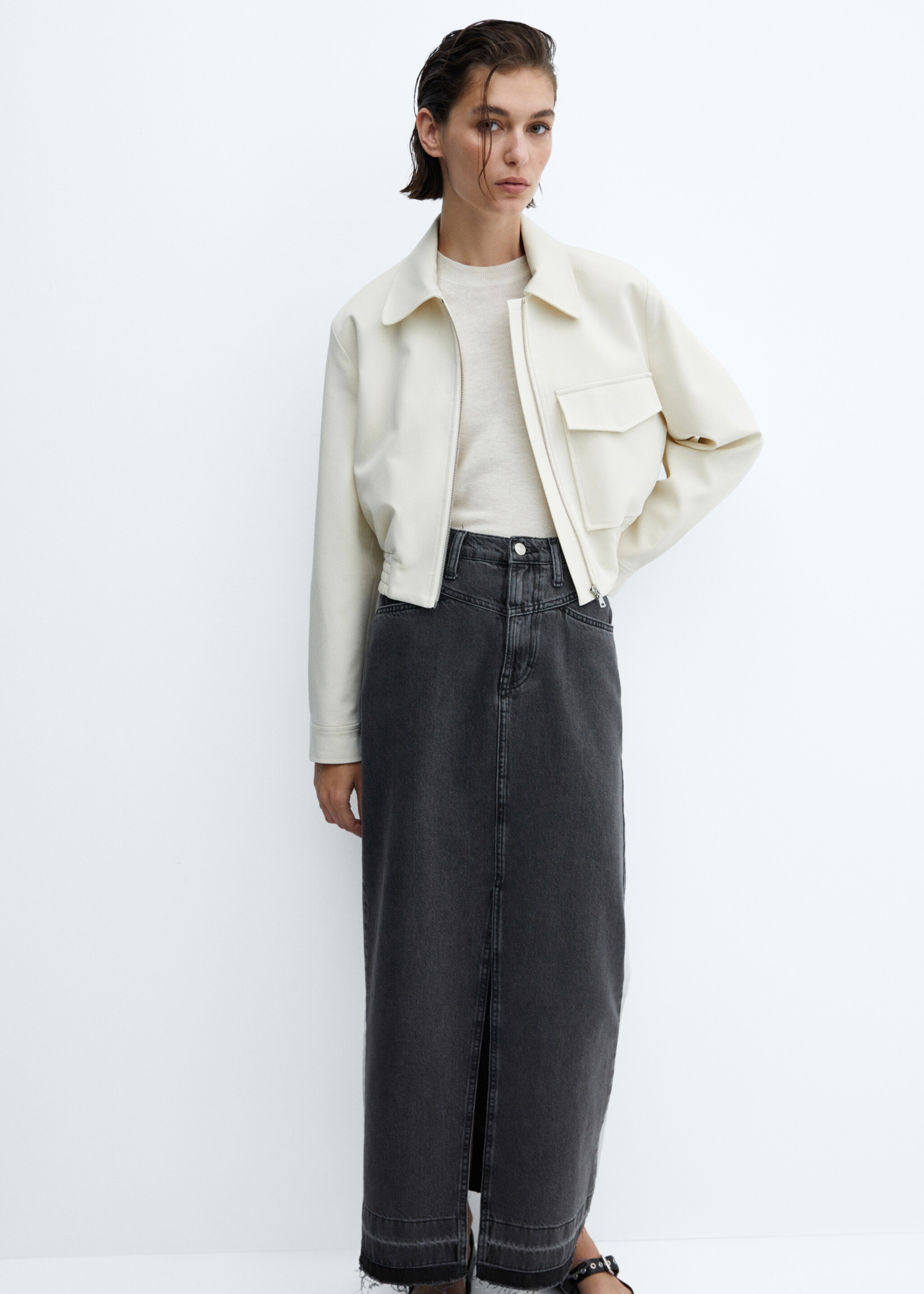 Denim long skirt - Details of the article 2, Black denim. Ref: 47057141-00.