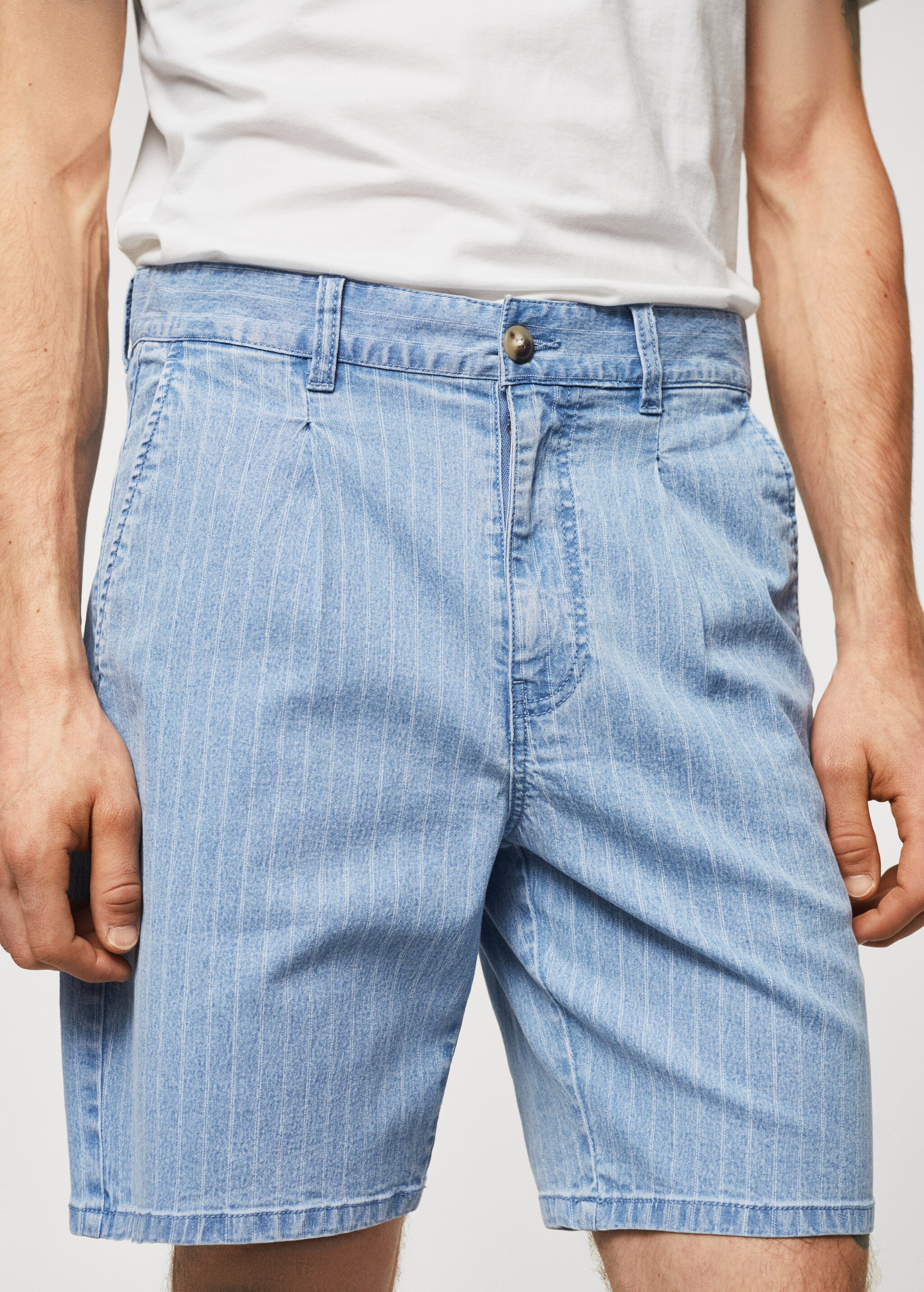 Gestreifte Jeans-Bermuadashorts - Detail des Artikels 1