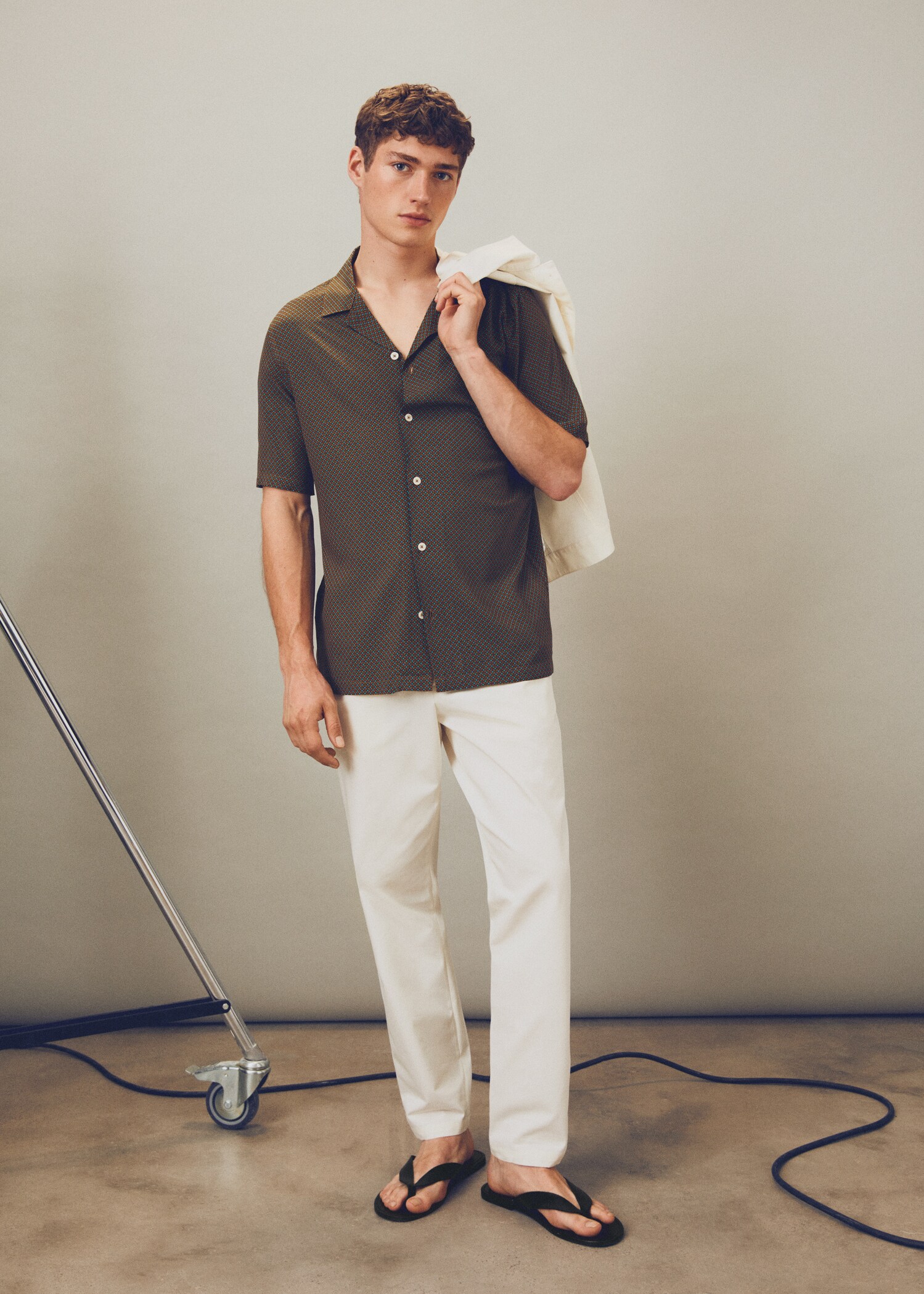 Printed short-sleeved shirt - Details of the article 5