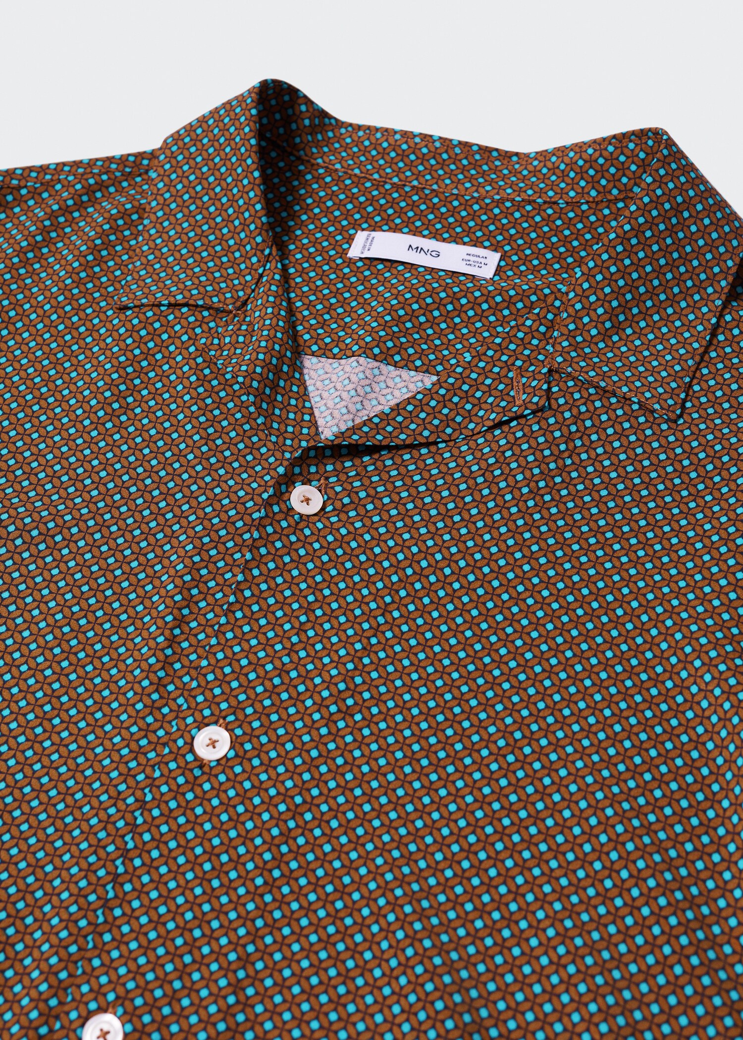 Printed short-sleeved shirt - Details of the article 8