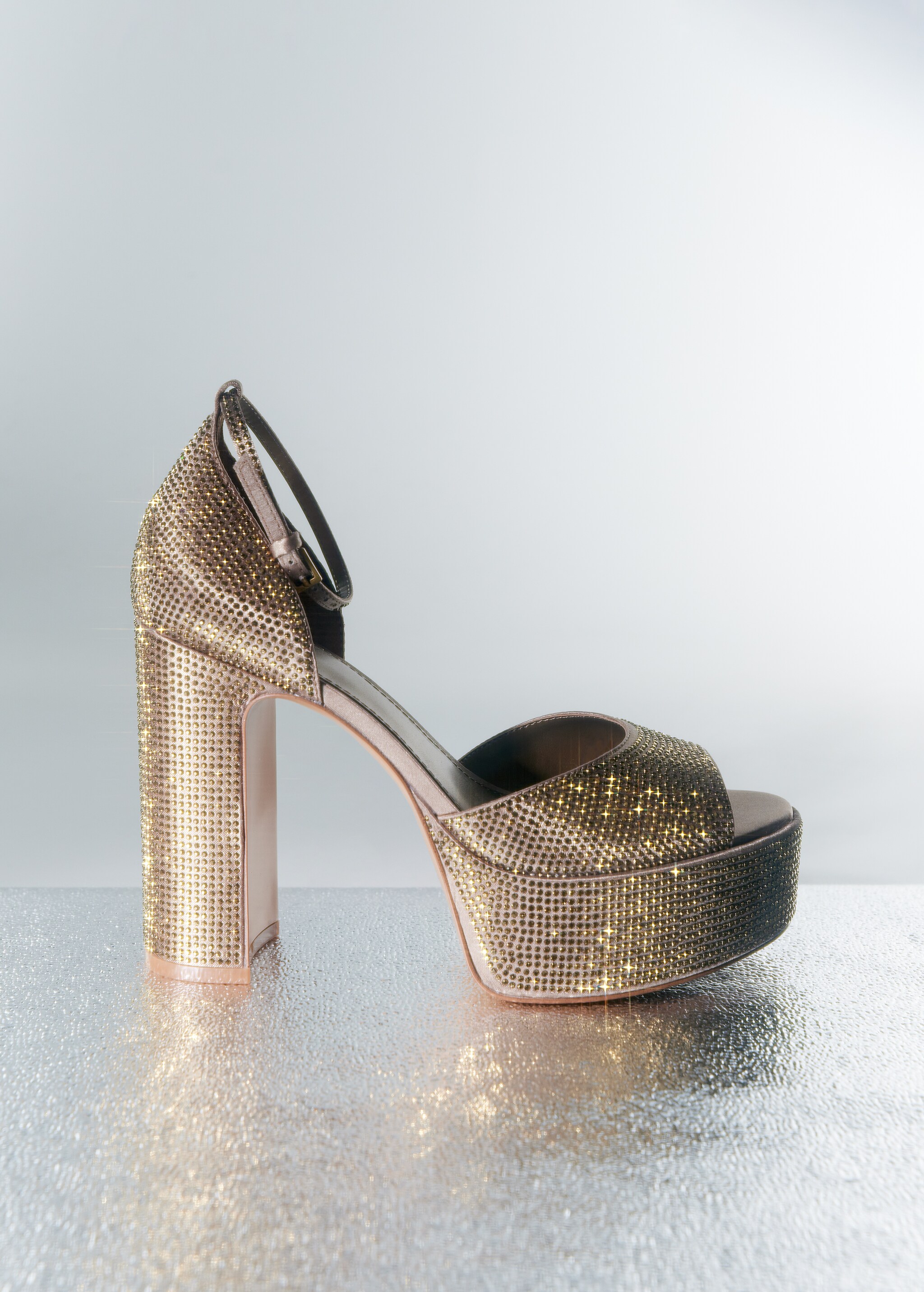 Heeled sandal with strass strap - Details of the article 9
