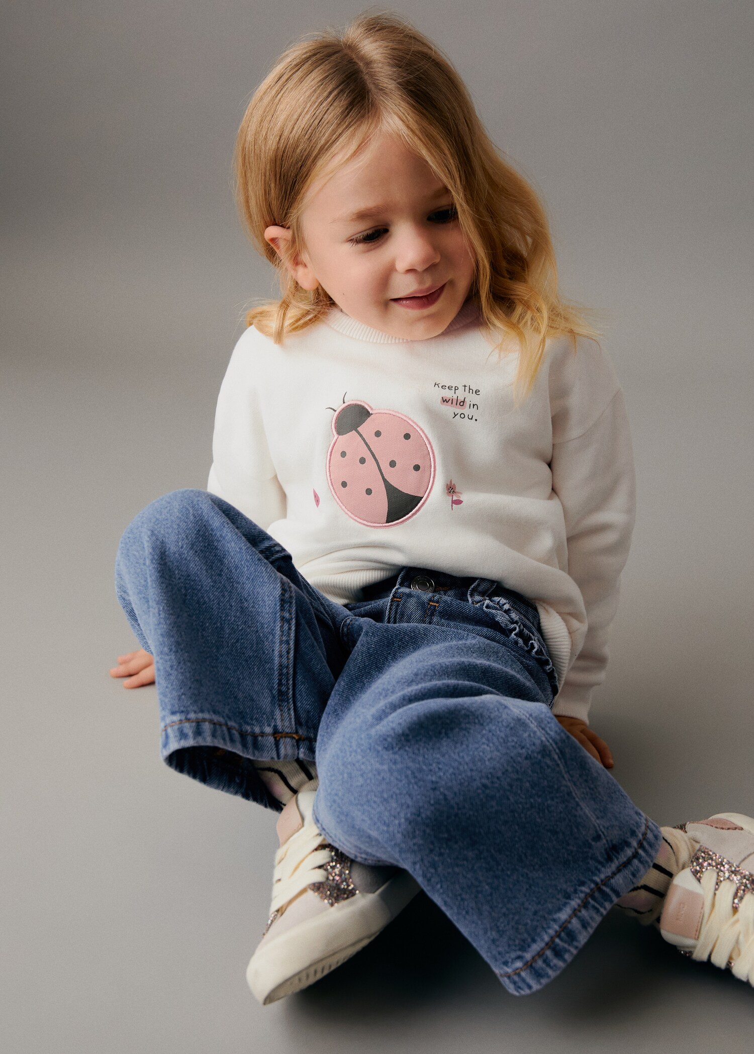 Embroidered drawing sweatshirt - Details of the article 2