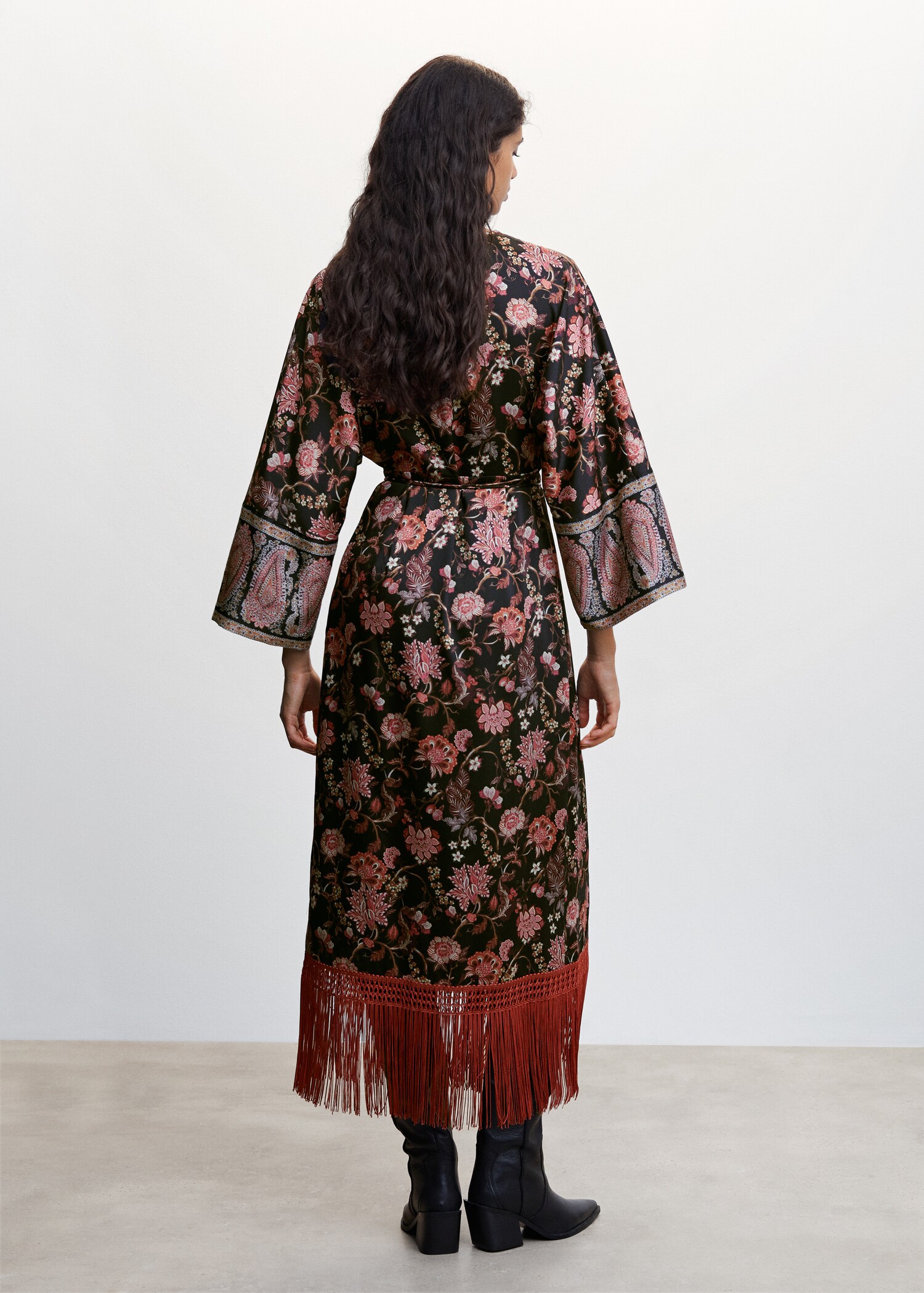Fringed hem dress - Reverse of the article