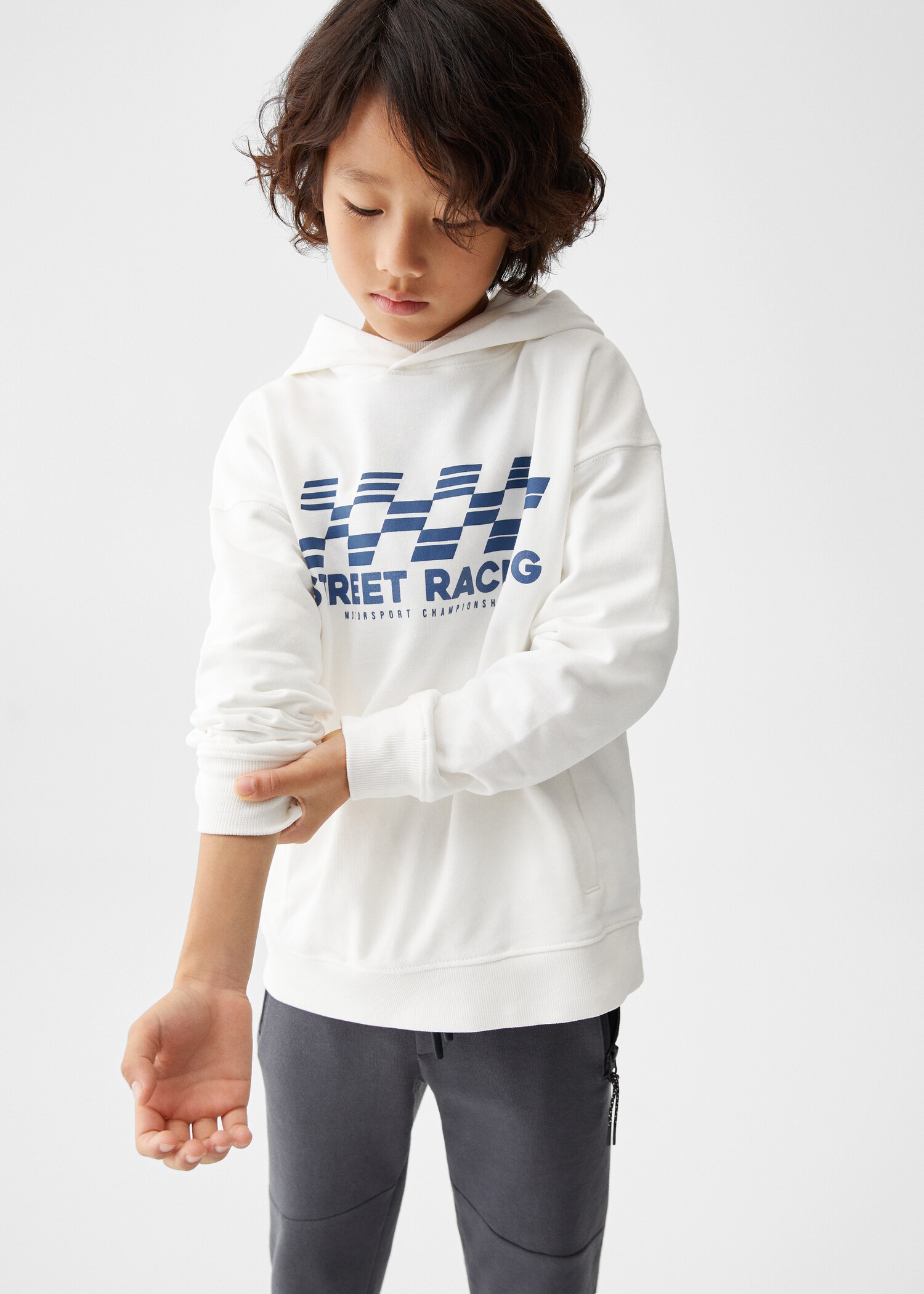 Gemustertes Kapuzen-Sweatshirt - Mittlere Ansicht