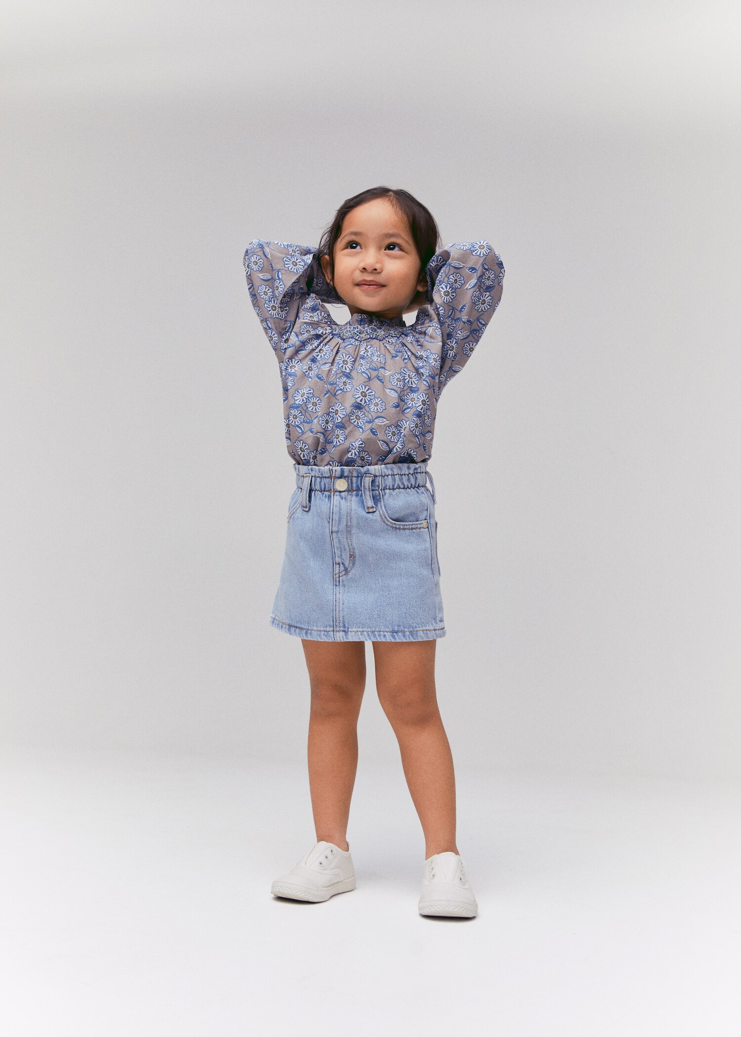 Short denim skirt - Details of the article 5