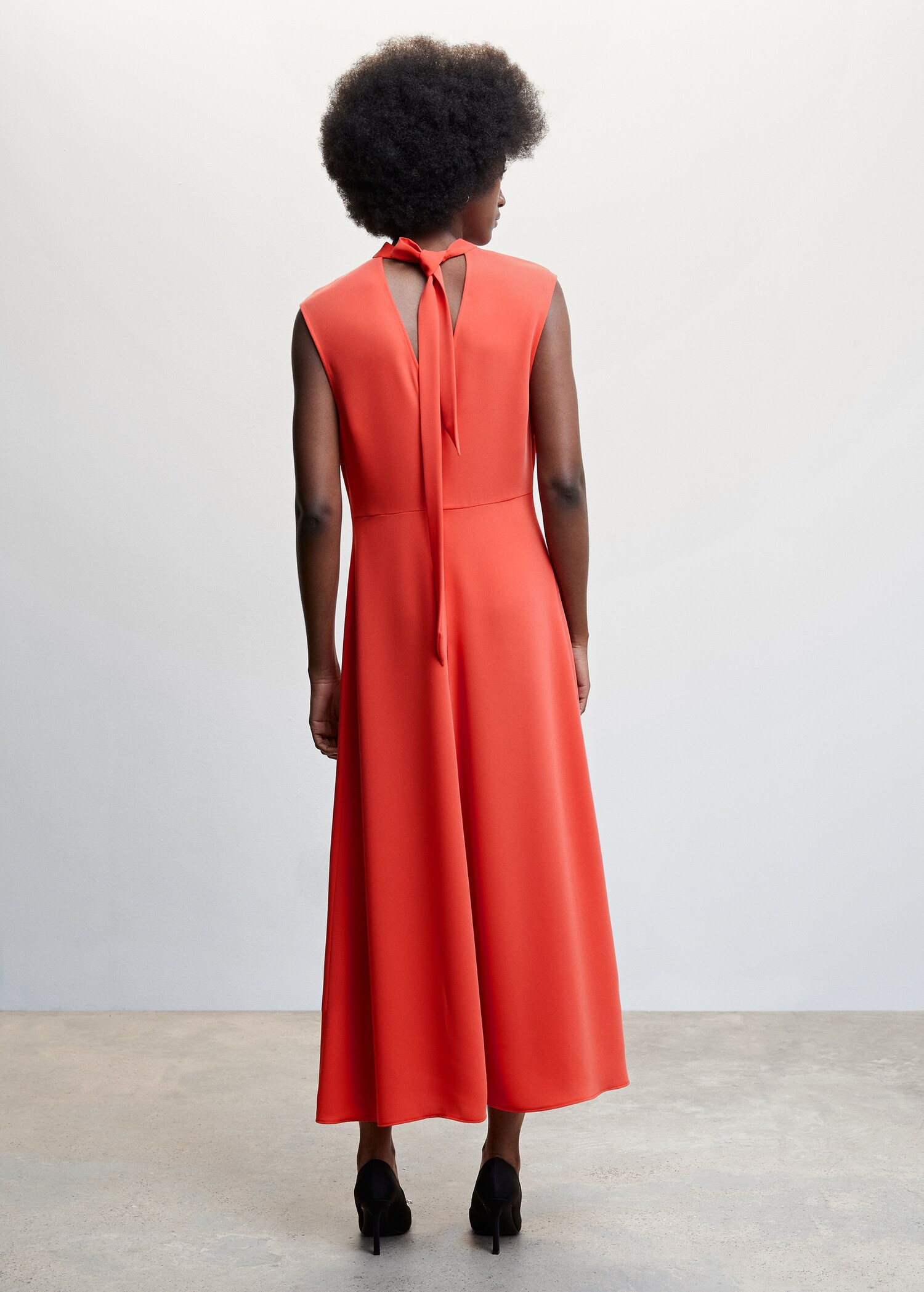 Long dress with bow - Reverse of the article