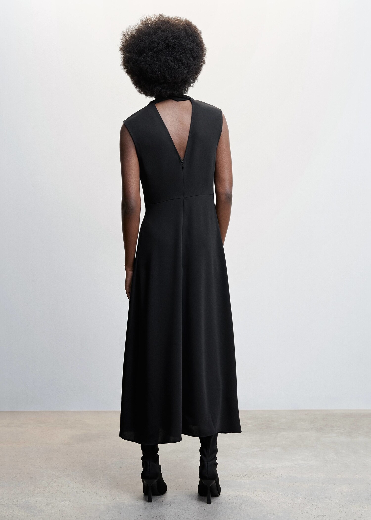 Long dress with bow - Reverse of the article