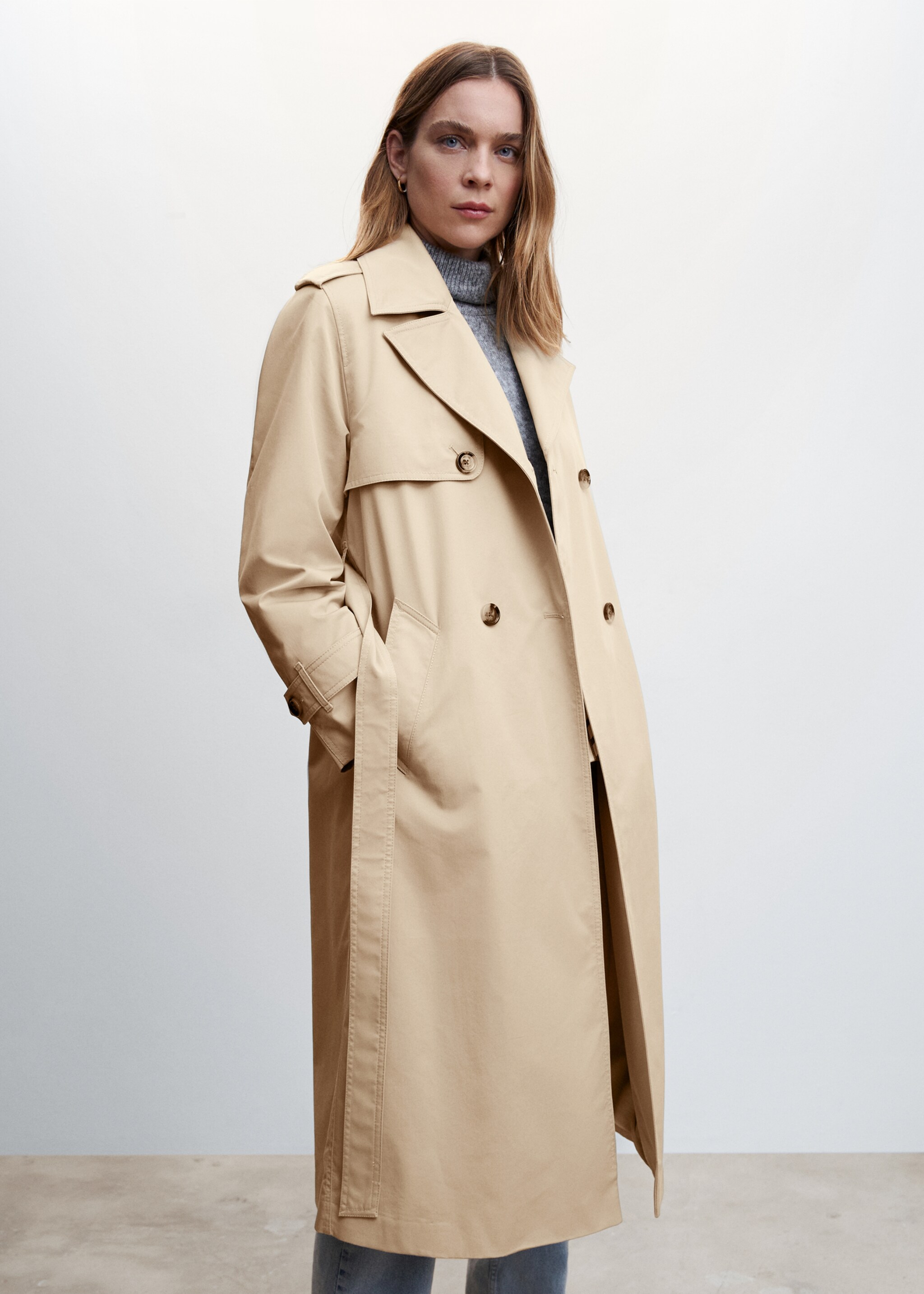 Double-breasted trench coat - Medium plane, Beige. Ref: 47064017-00.
