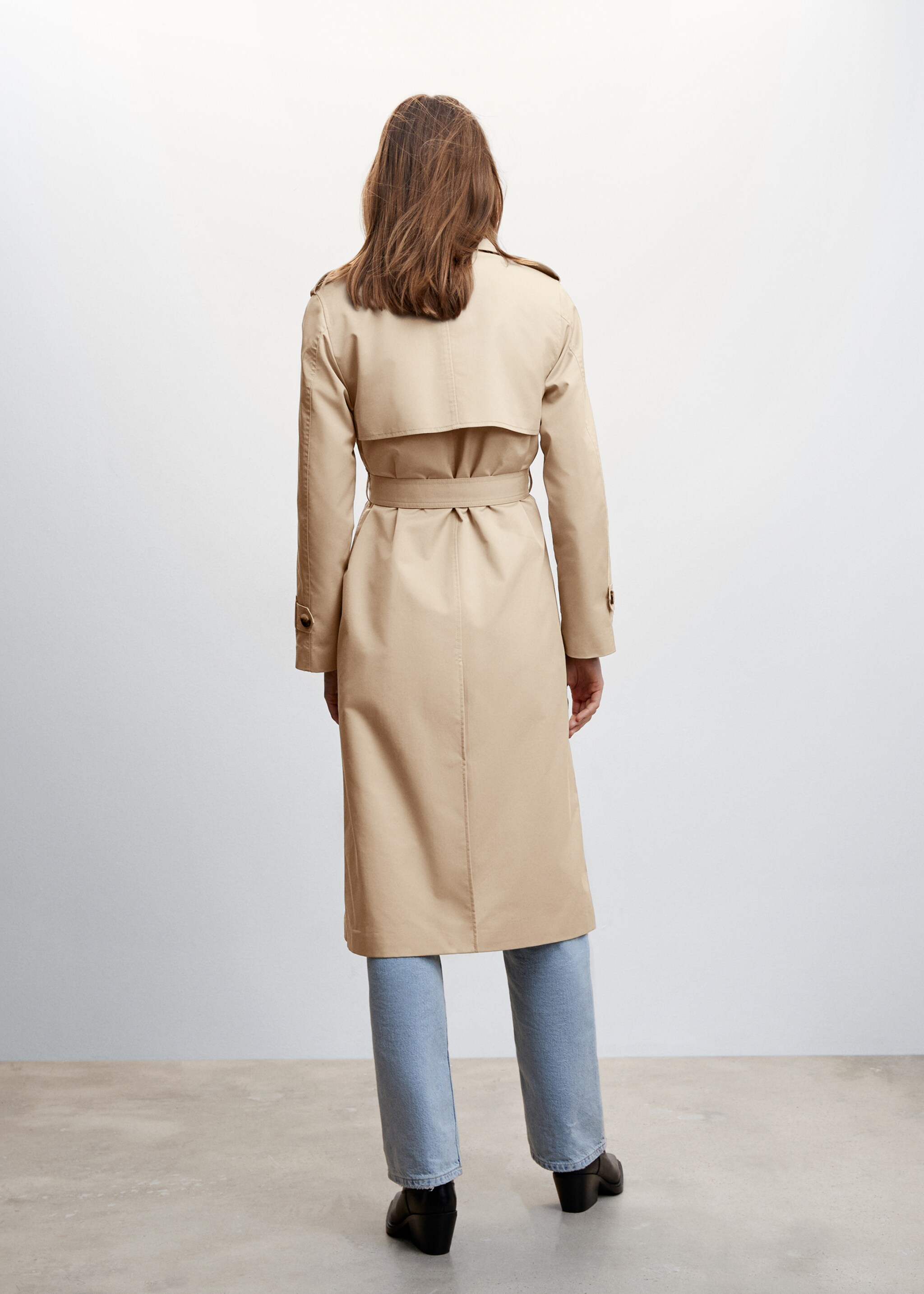 Double-breasted trench coat - Reverse of the article, Beige. Ref: 47064017-00.