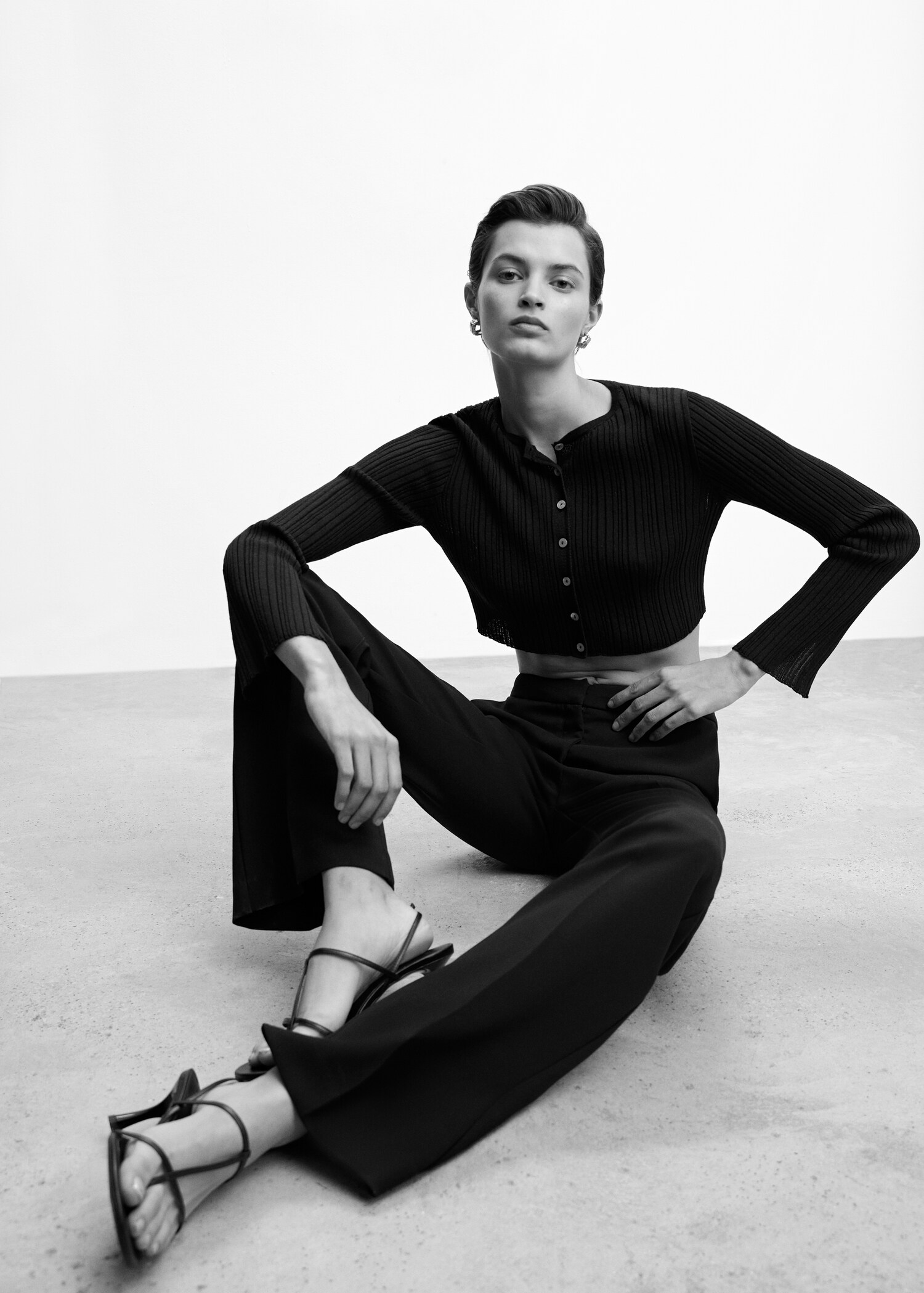 Straight suit pants - Details of the article 2