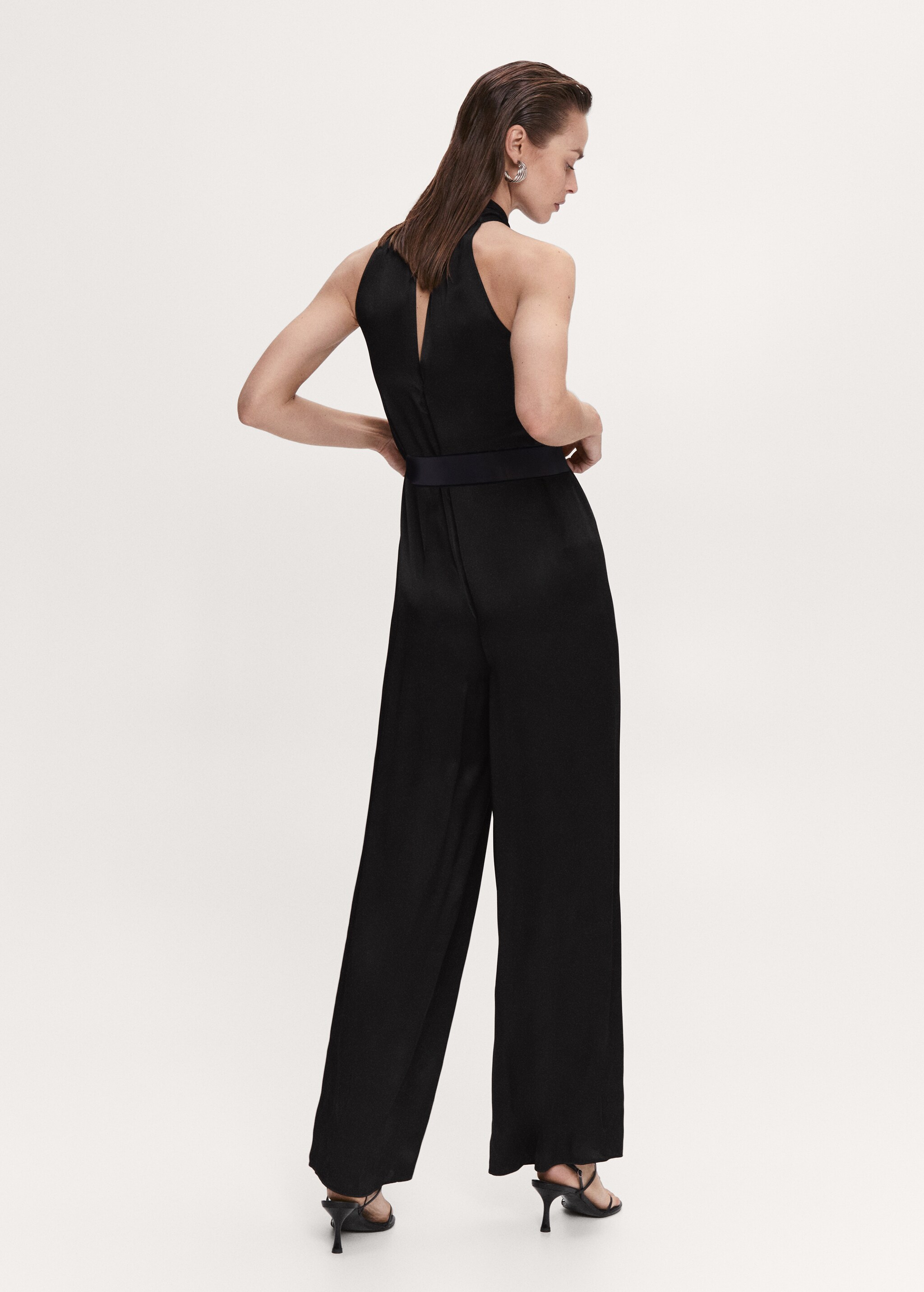 Satin jumpsuit with belt - Reverse of the article