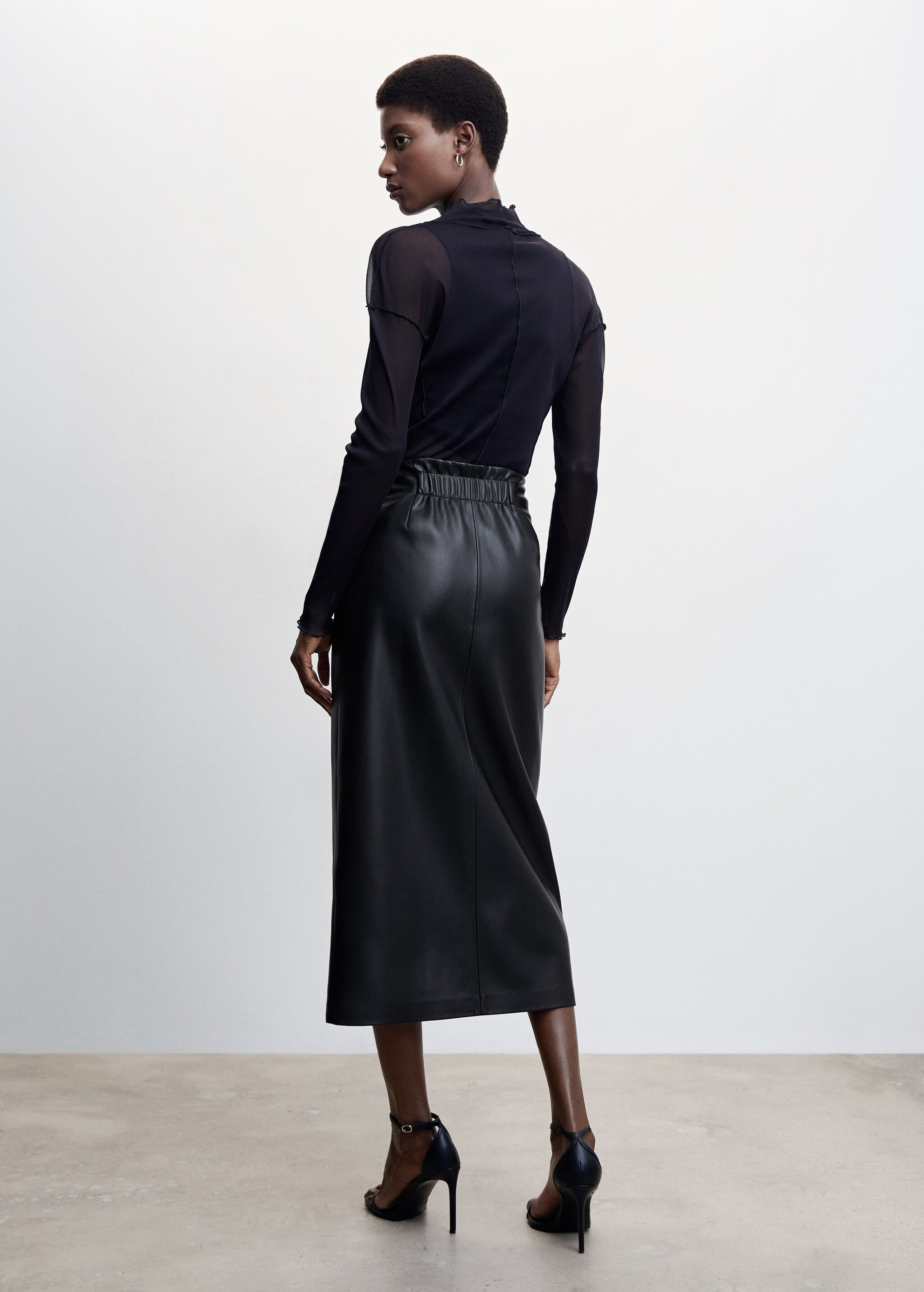 Leather-effect wrap skirt - Reverse of the article