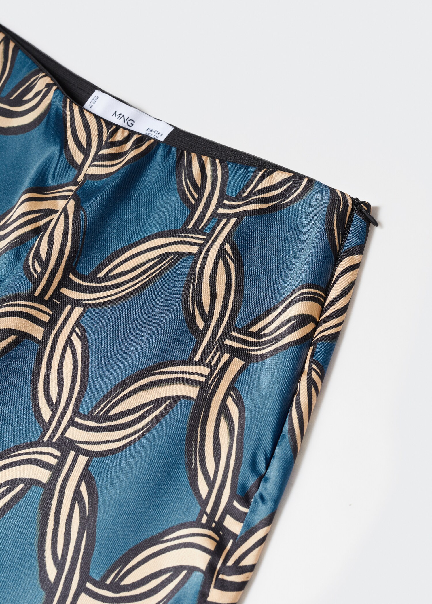 Satin printed pants - Details of the article 8