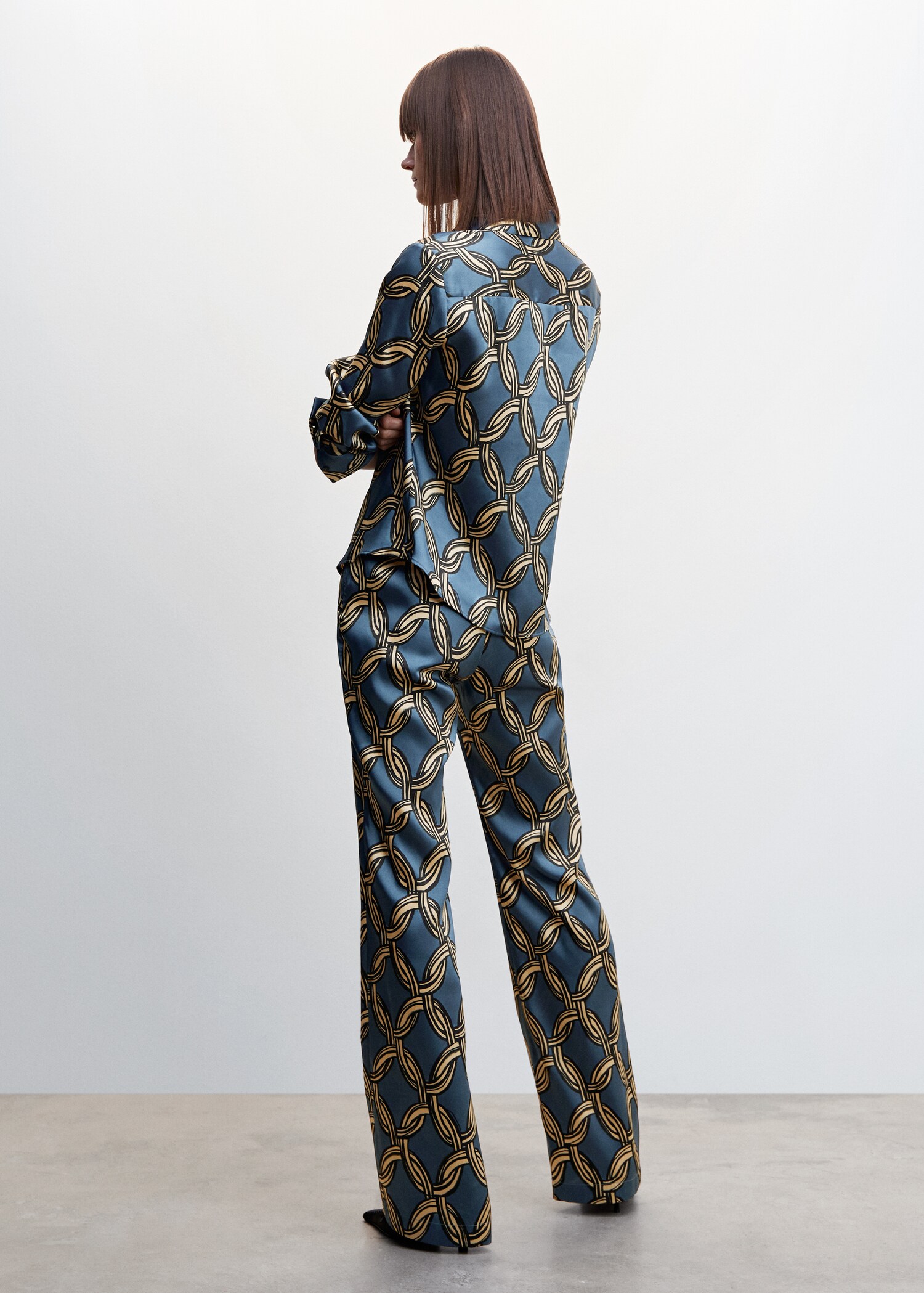 Satin printed pants - Reverse of the article