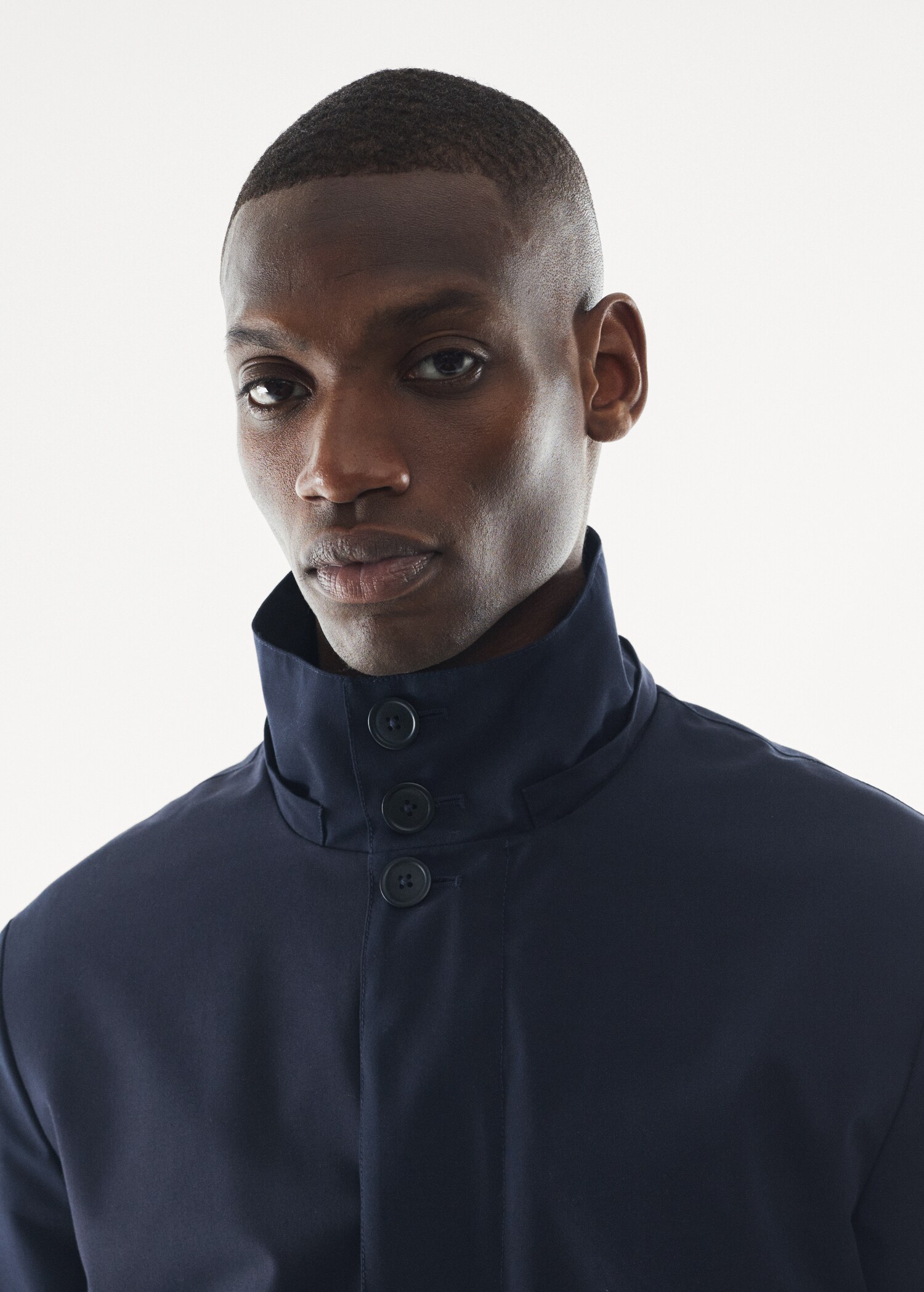 Water repellent trench - Details of the article 1