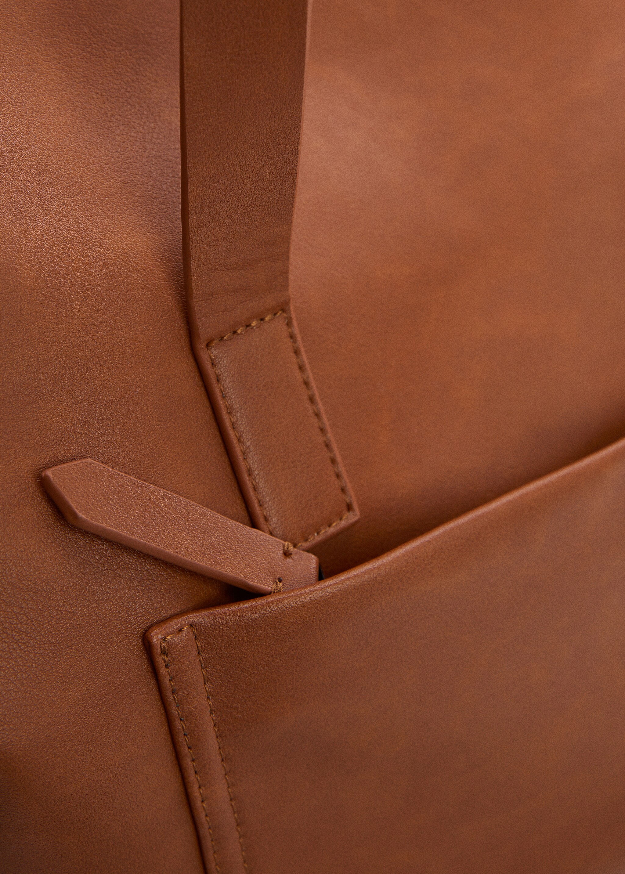 Leather travel bag - Details of the article 3