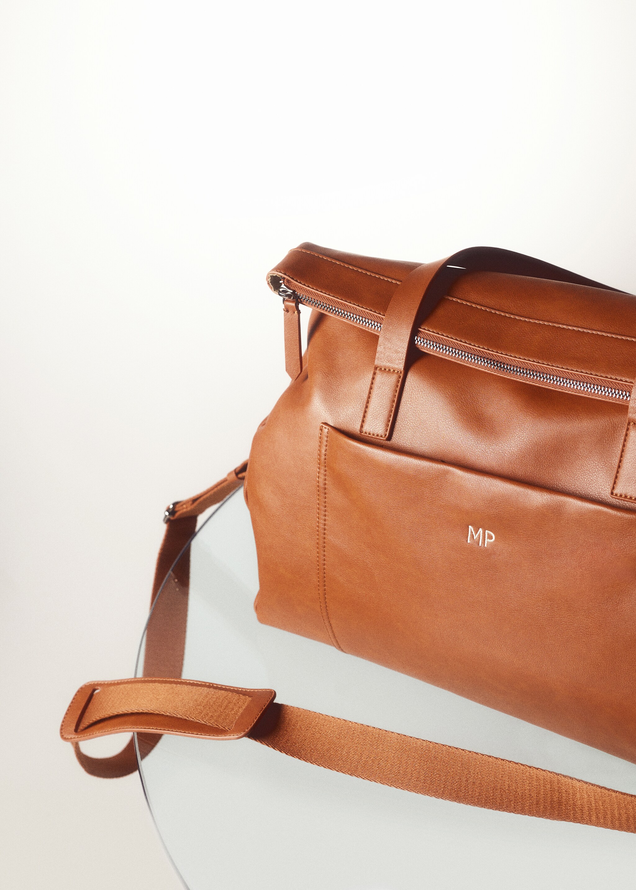 Leather travel bag - Details of the article 7