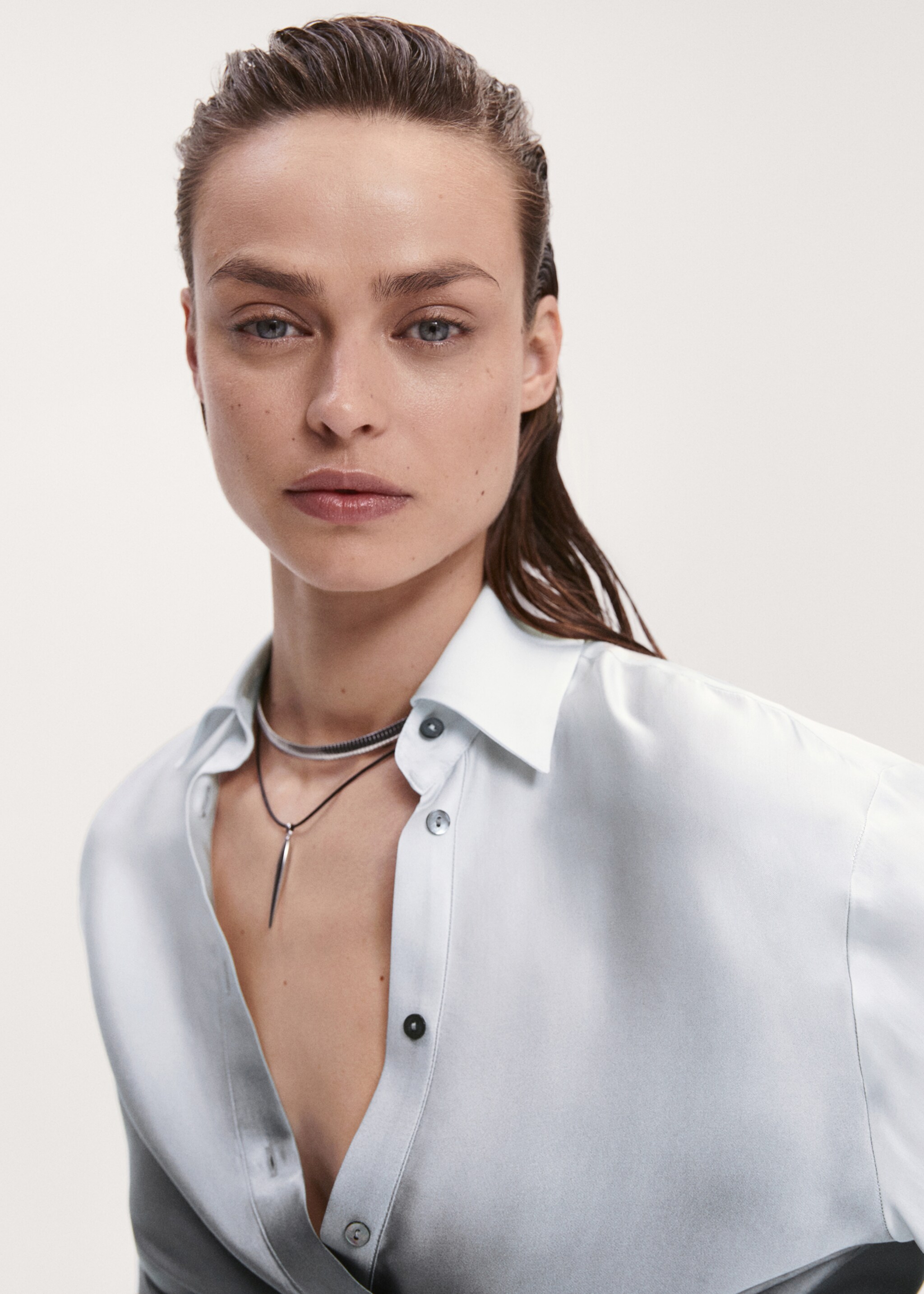 Gradient double-breasted shirt - Details of the article 1, Grey. Ref: 47064427-00.