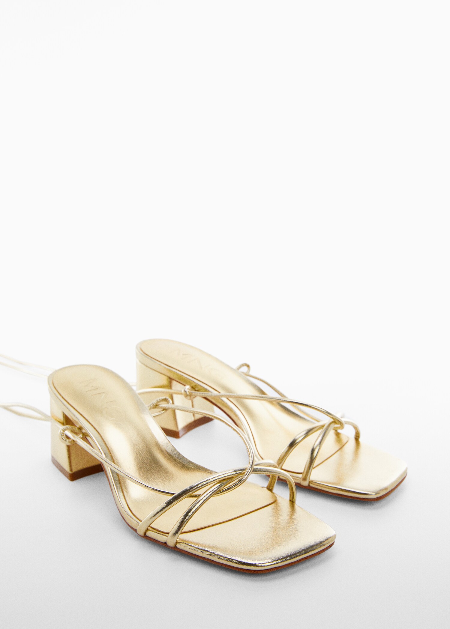 Criss-cross straps sandals - Medium plane