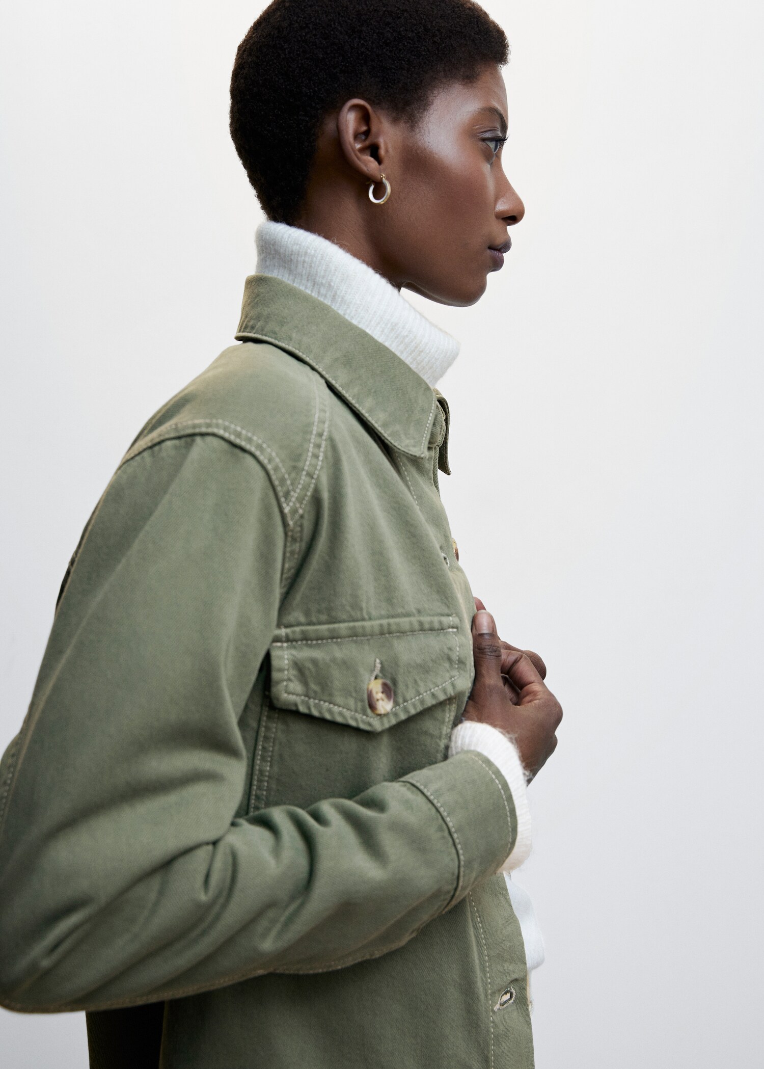 Chest-pocket cotton overshirt - Woman | MANGO OUTLET USA 