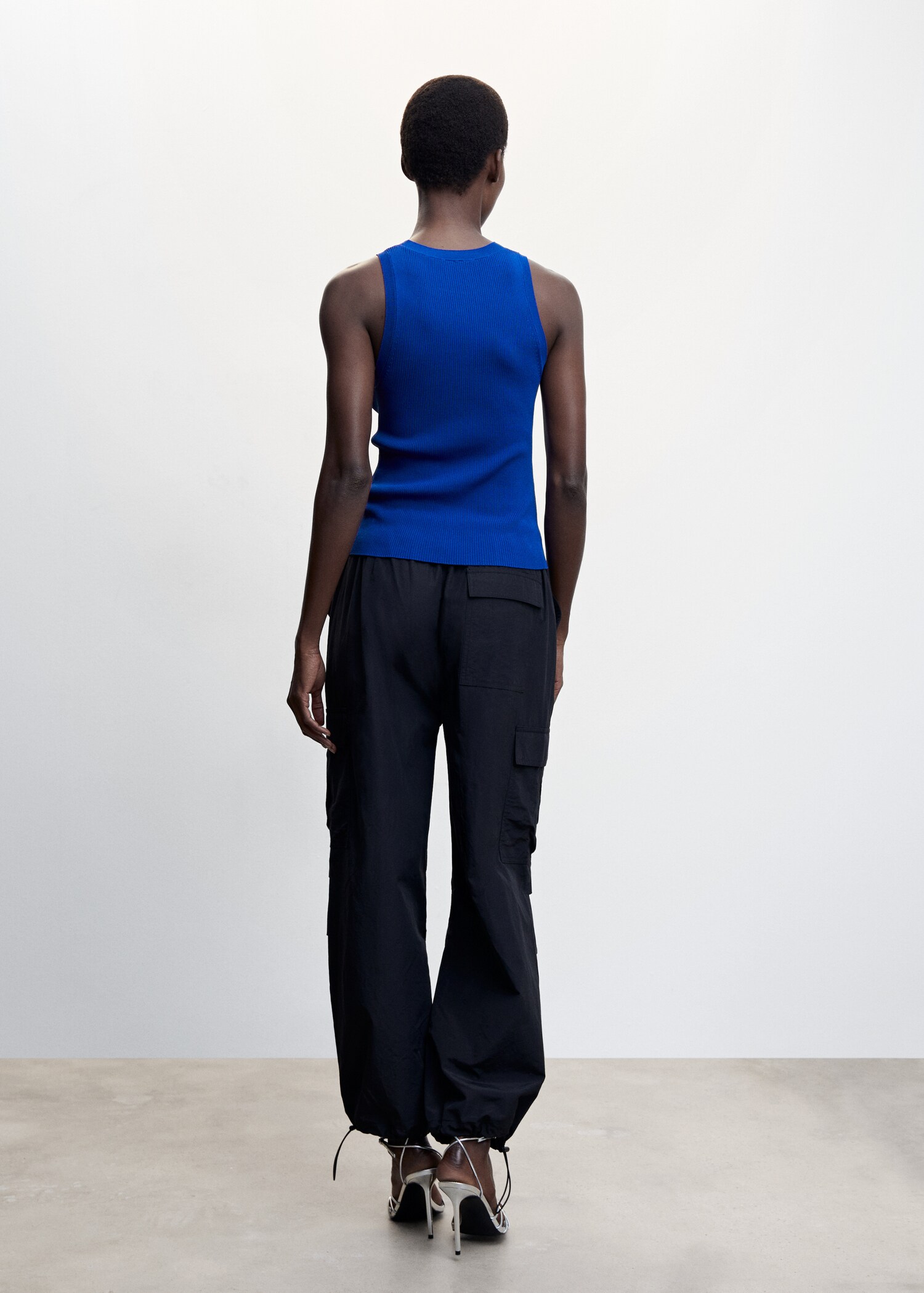 Knitted top with wide straps - Reverse of the article
