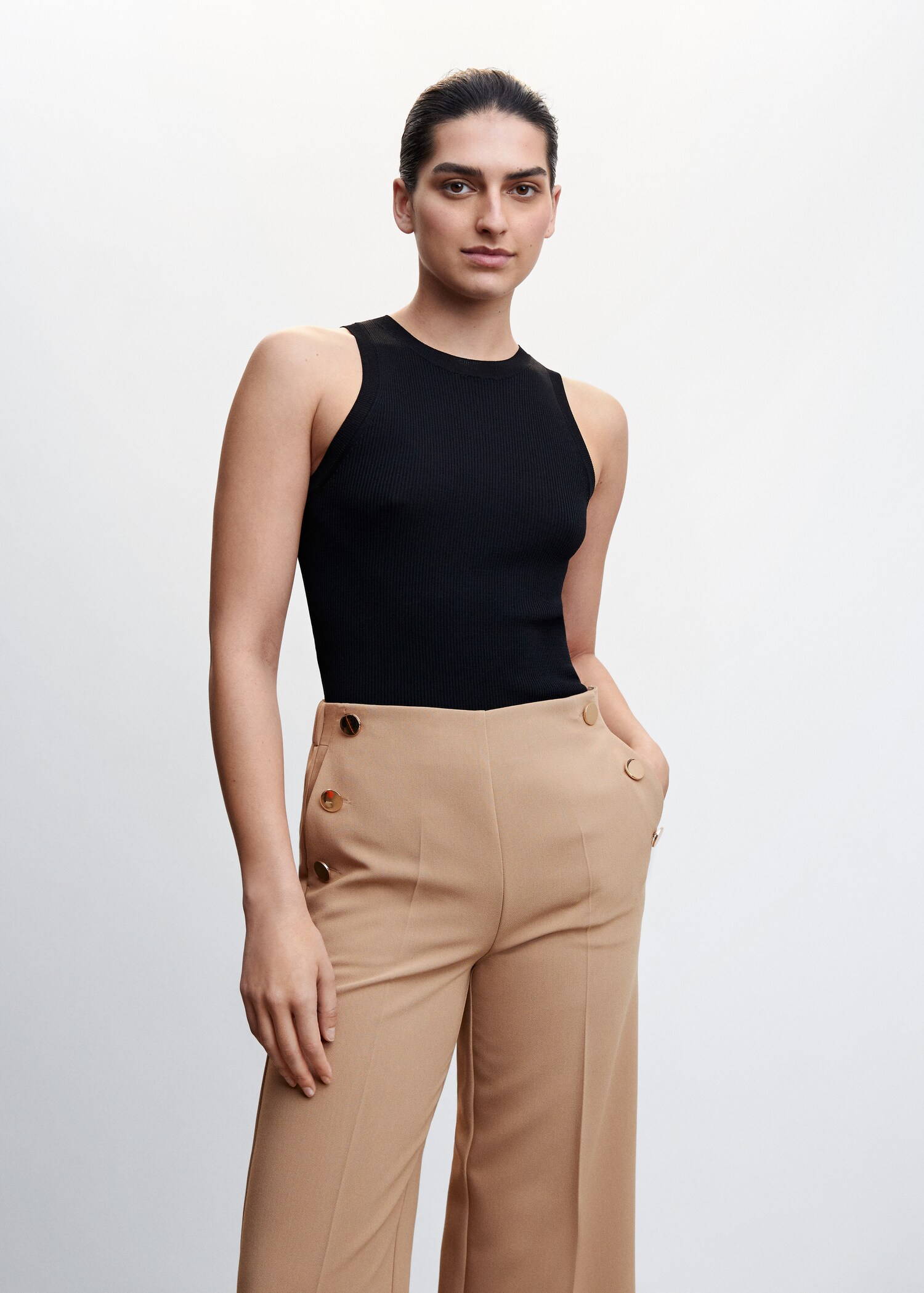 Cropped button trousers - Details of the article 1