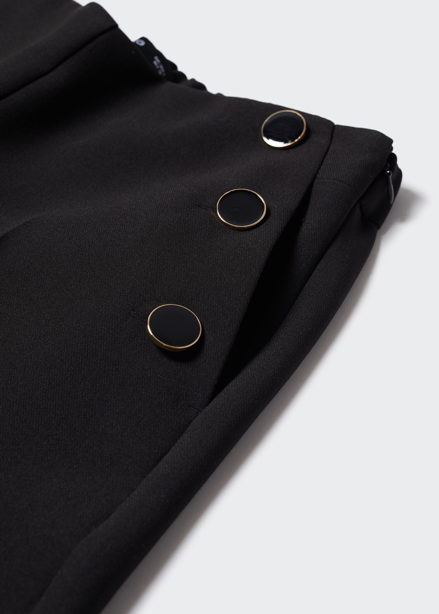 Cropped button trousers - Details of the article 8