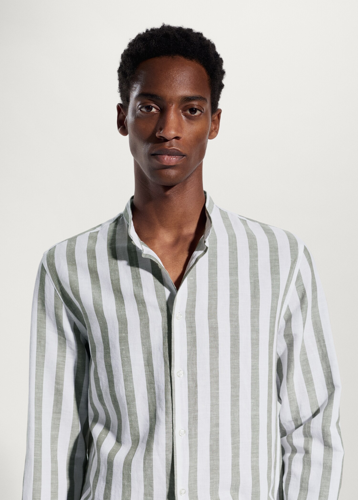 Camisa regular fit lino rayas  - Detalle del artículo 1