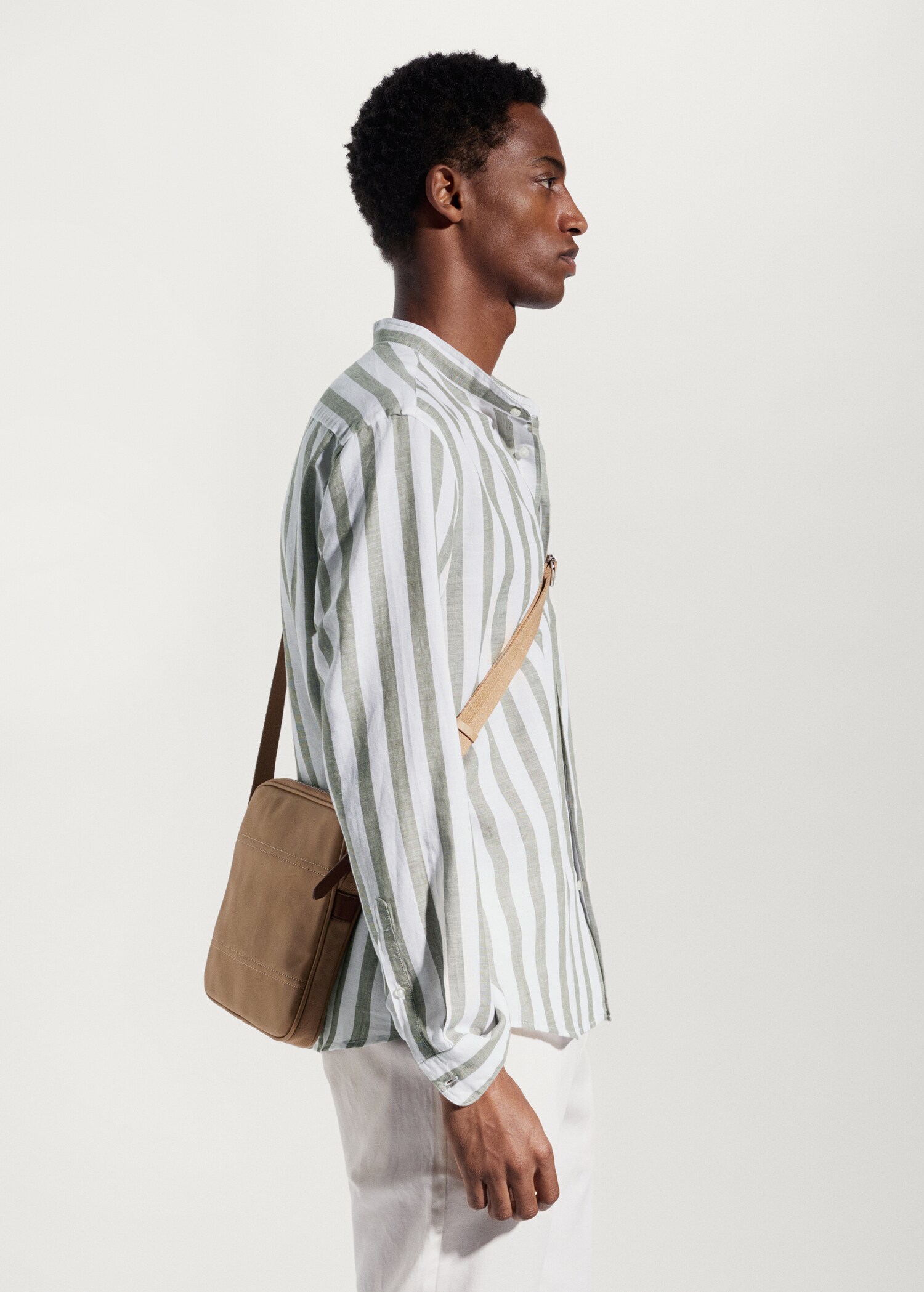 Camisa regular fit lino rayas  - Detalle del artículo 2