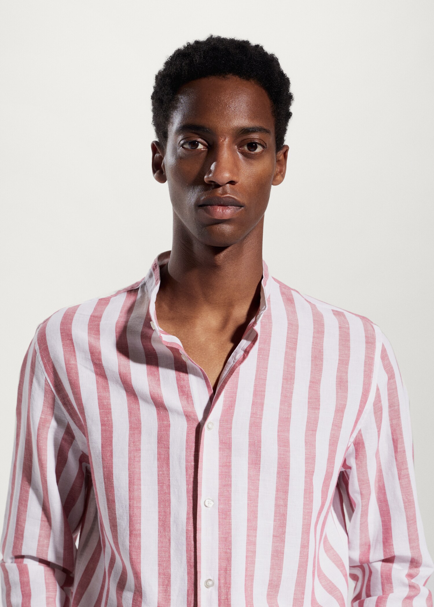 Camisa regular fit lino rayas  - Detalle del artículo 1