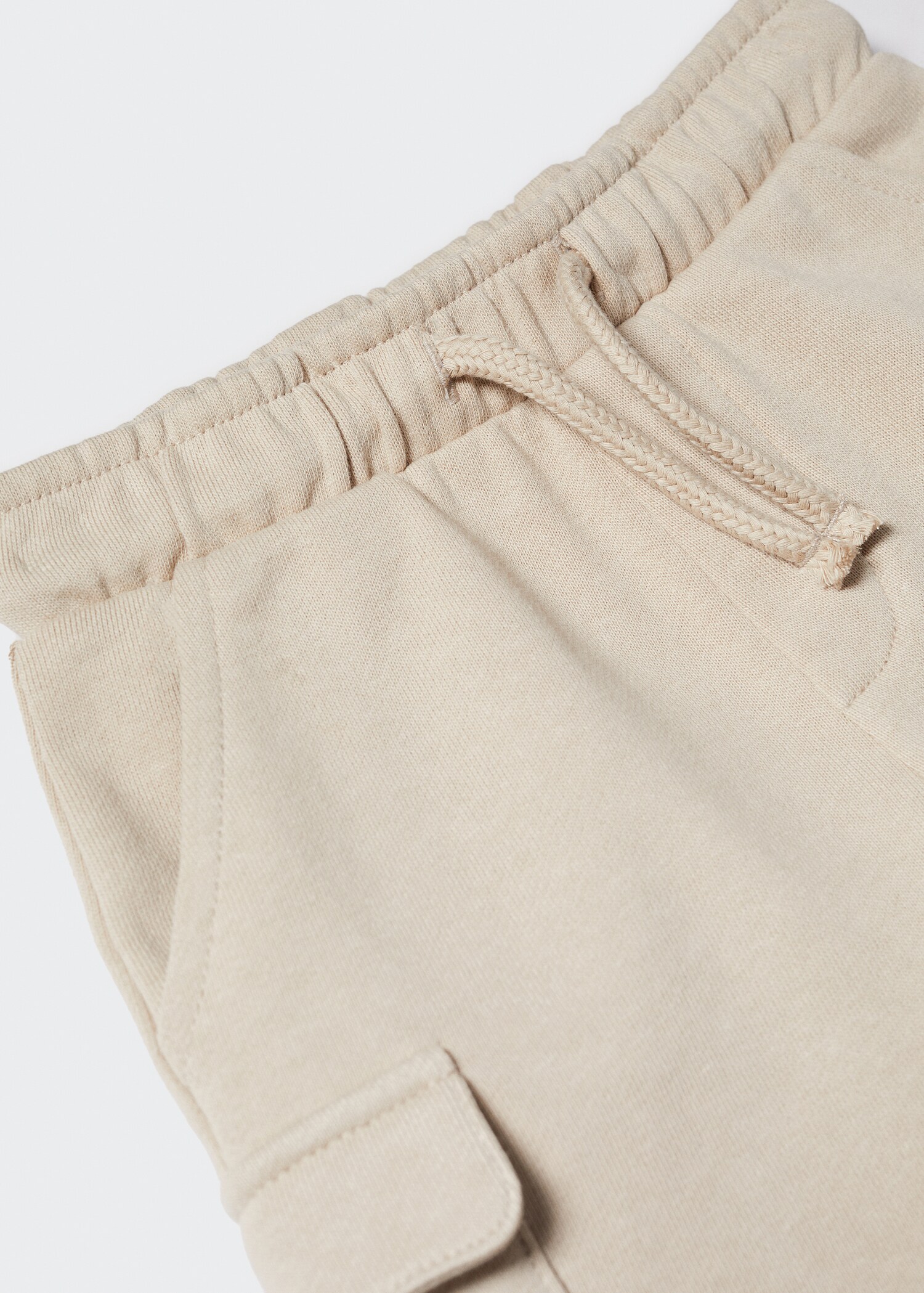 Cargo Bermuda shorts - Details of the article 0