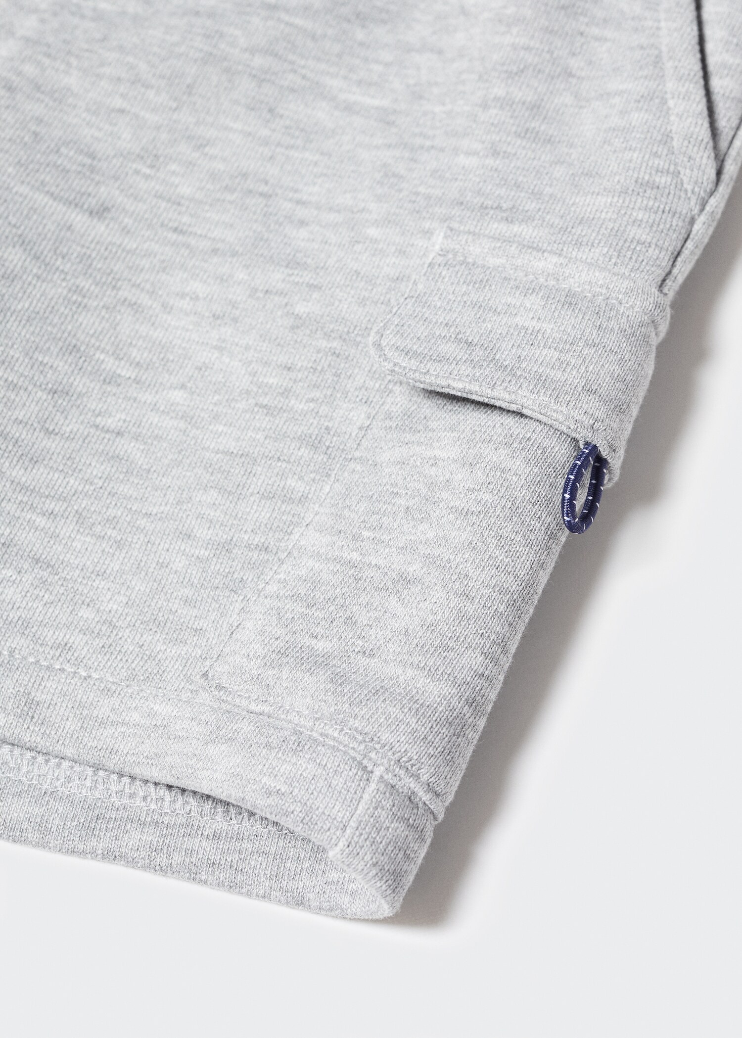 Cargo Bermuda shorts - Details of the article 8