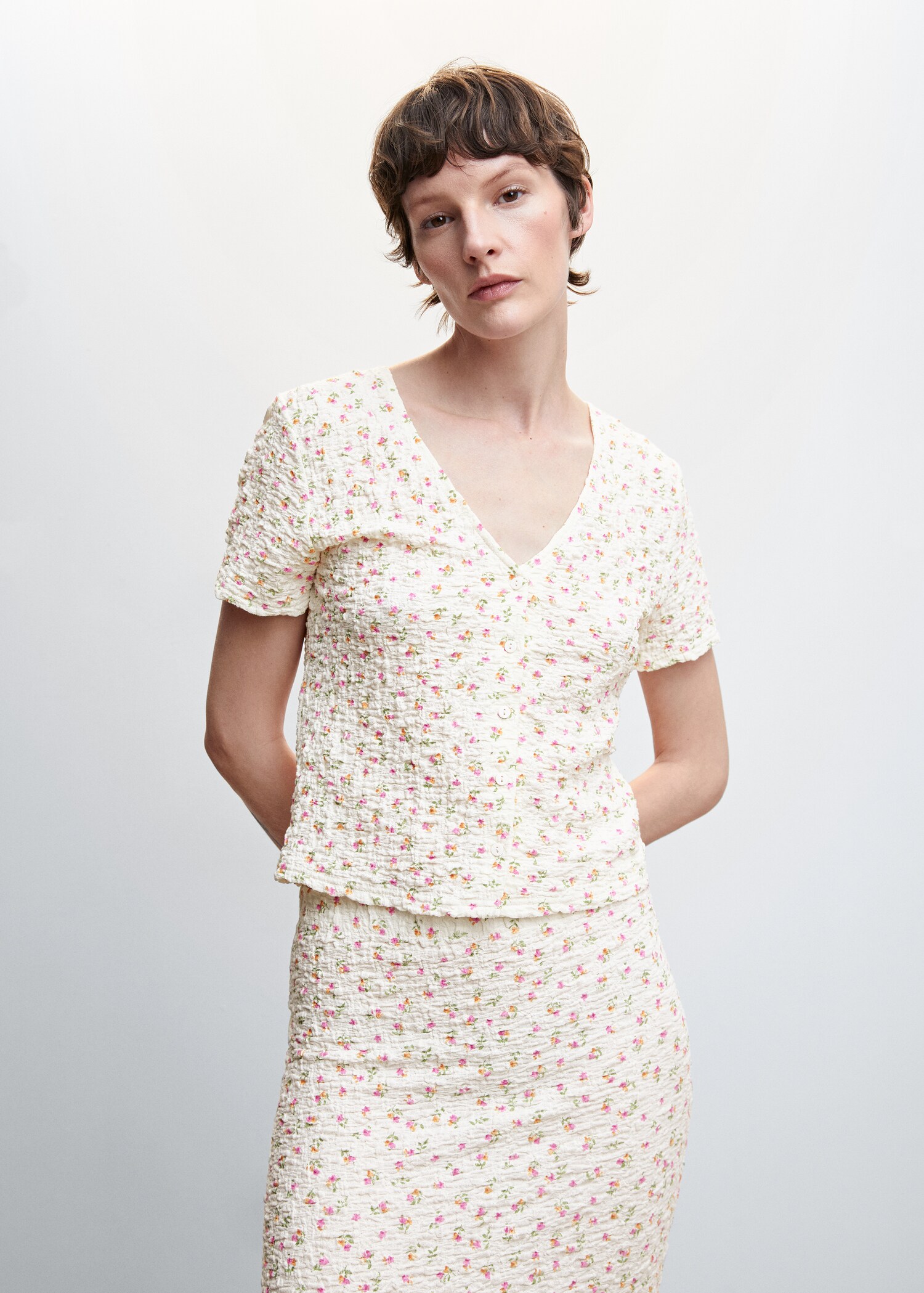 Textured t-shirt with buttons - Medium plane