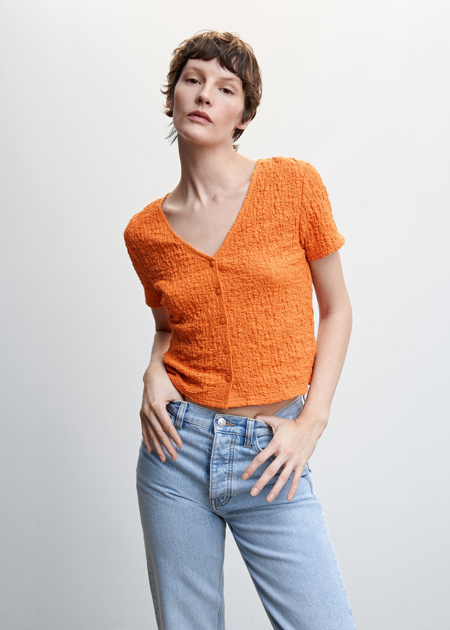 Textured t-shirt with buttons - Medium plane