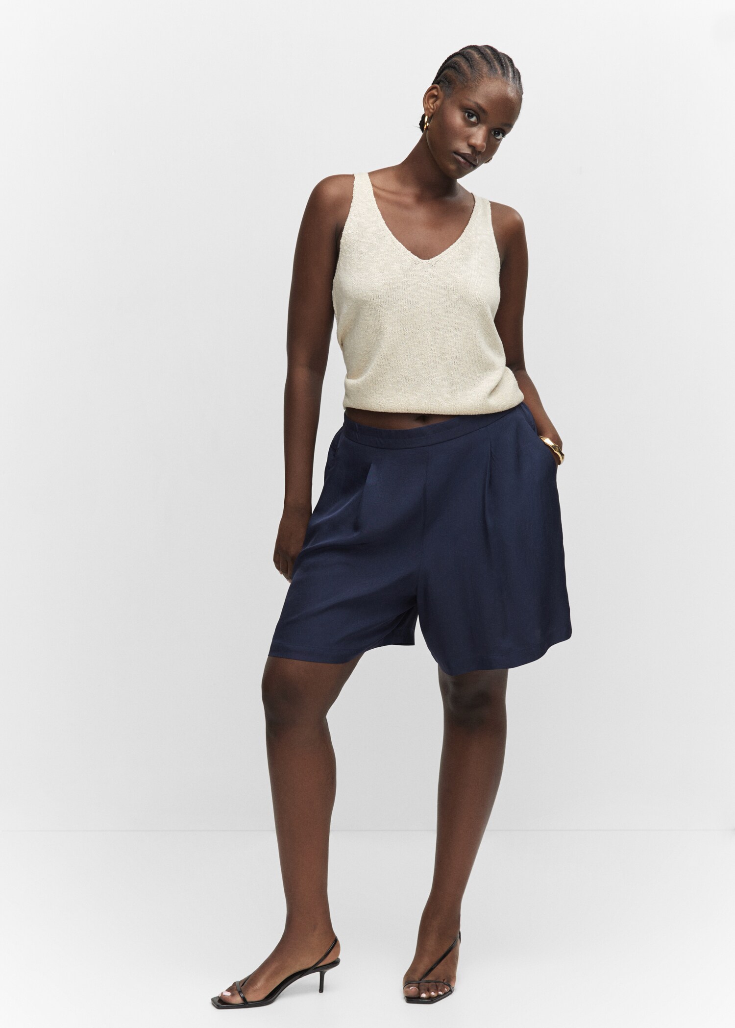 Elastic waist Bermuda shorts - Details of the article 3