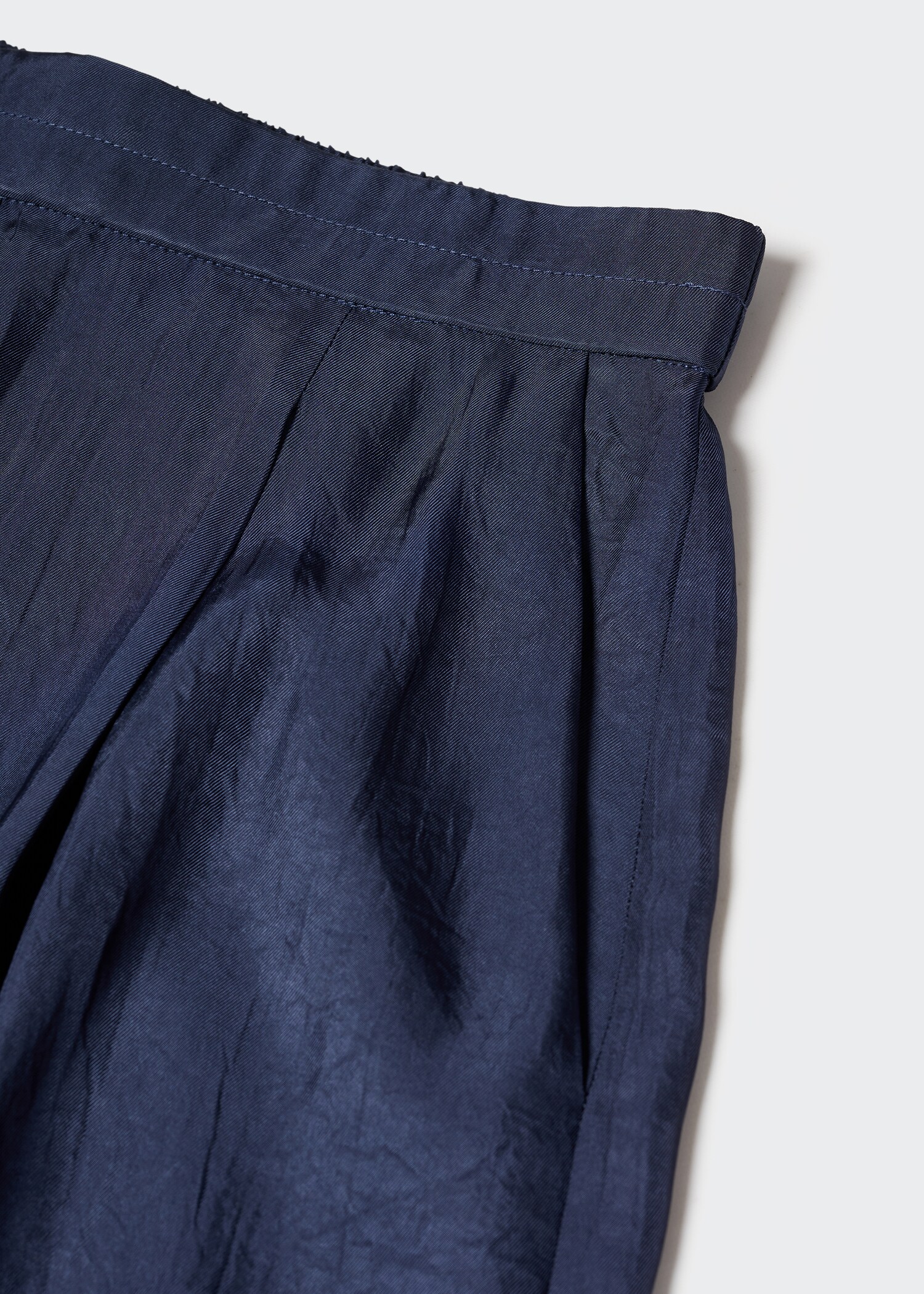 Elastic waist Bermuda shorts - Details of the article 8