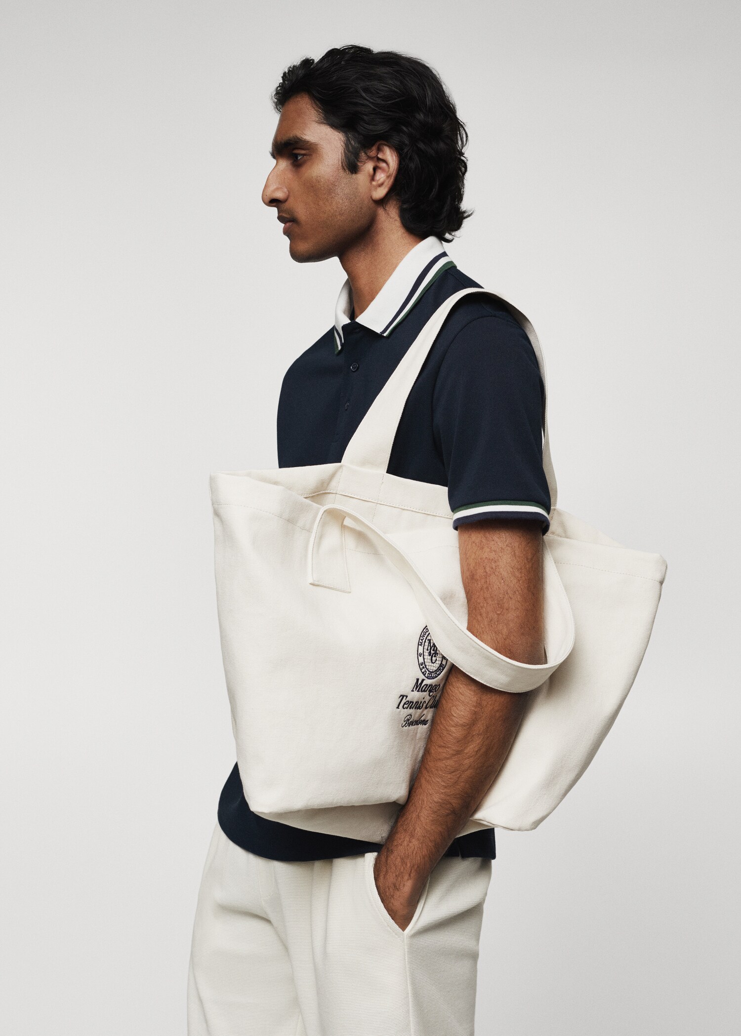 Embroidered tote bag - Details of the article 9