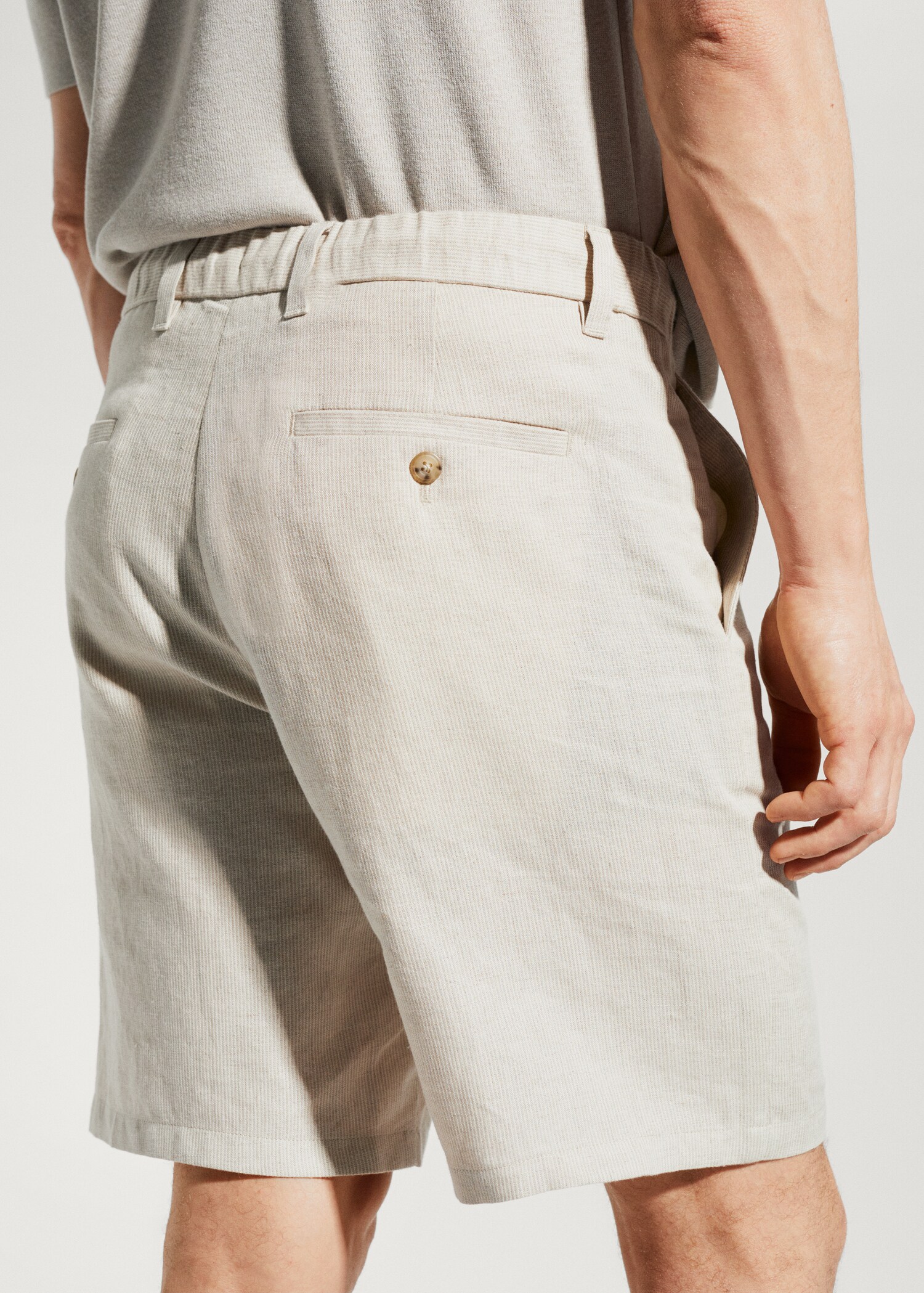 Drawstring cotton linen Bermuda short - Details of the article 2