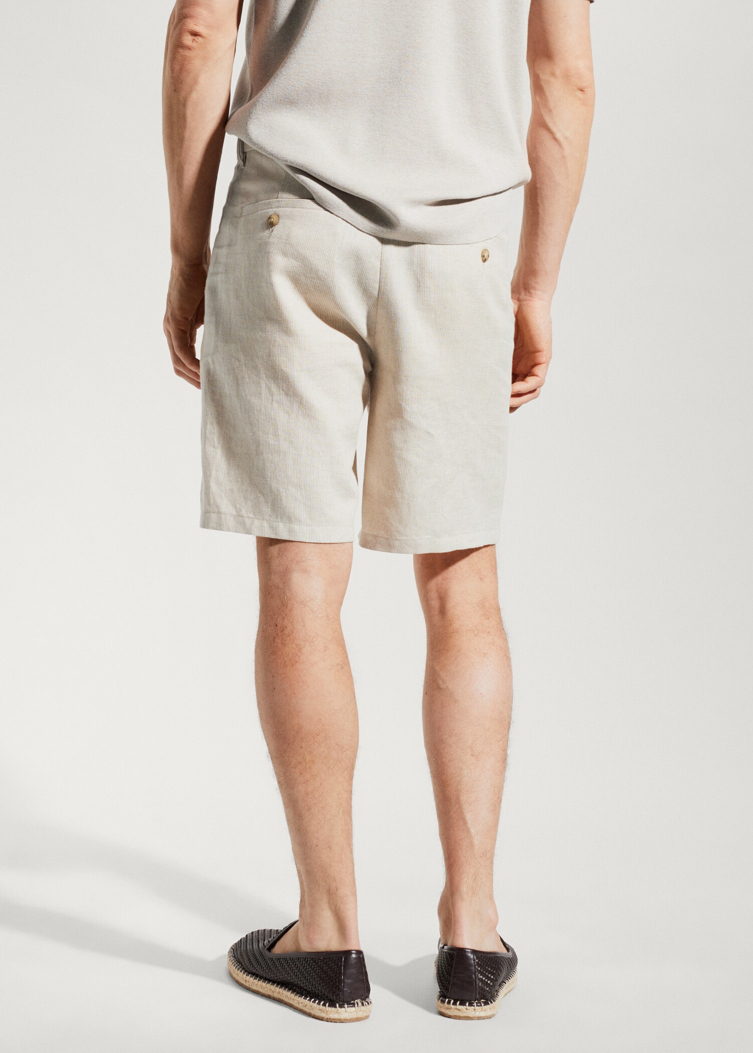 Drawstring cotton linen Bermuda short - Reverse of the article