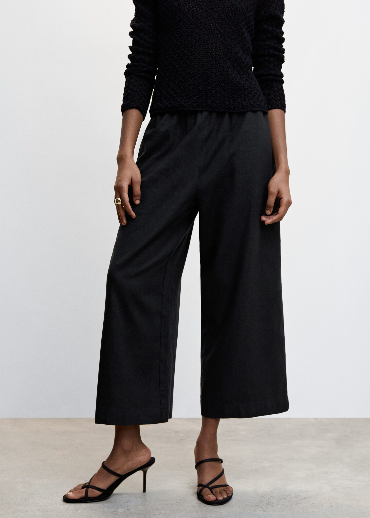 Pantalón culotte lino - Plano medio