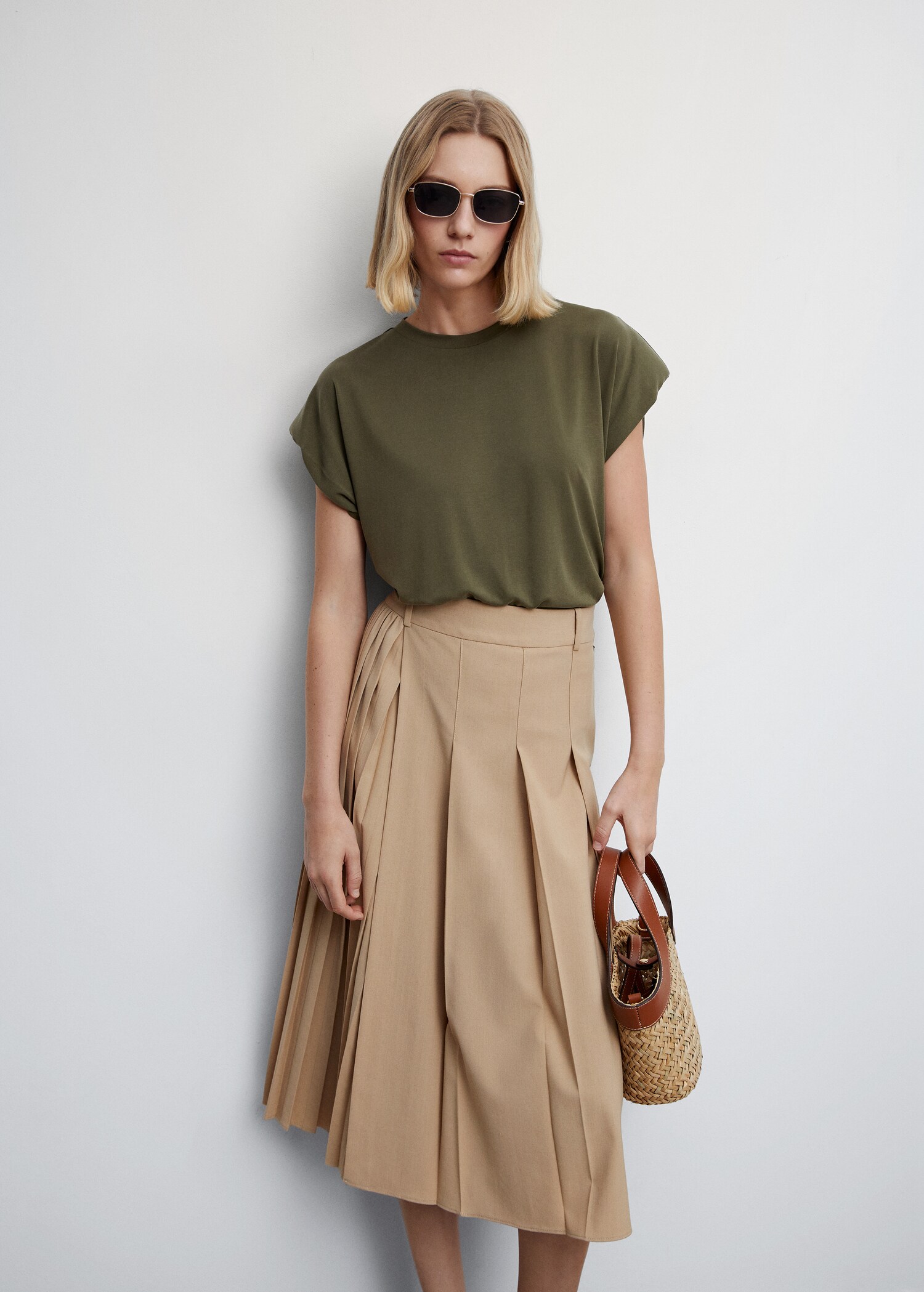 Oversized modal t-shirt - Details of the article 2
