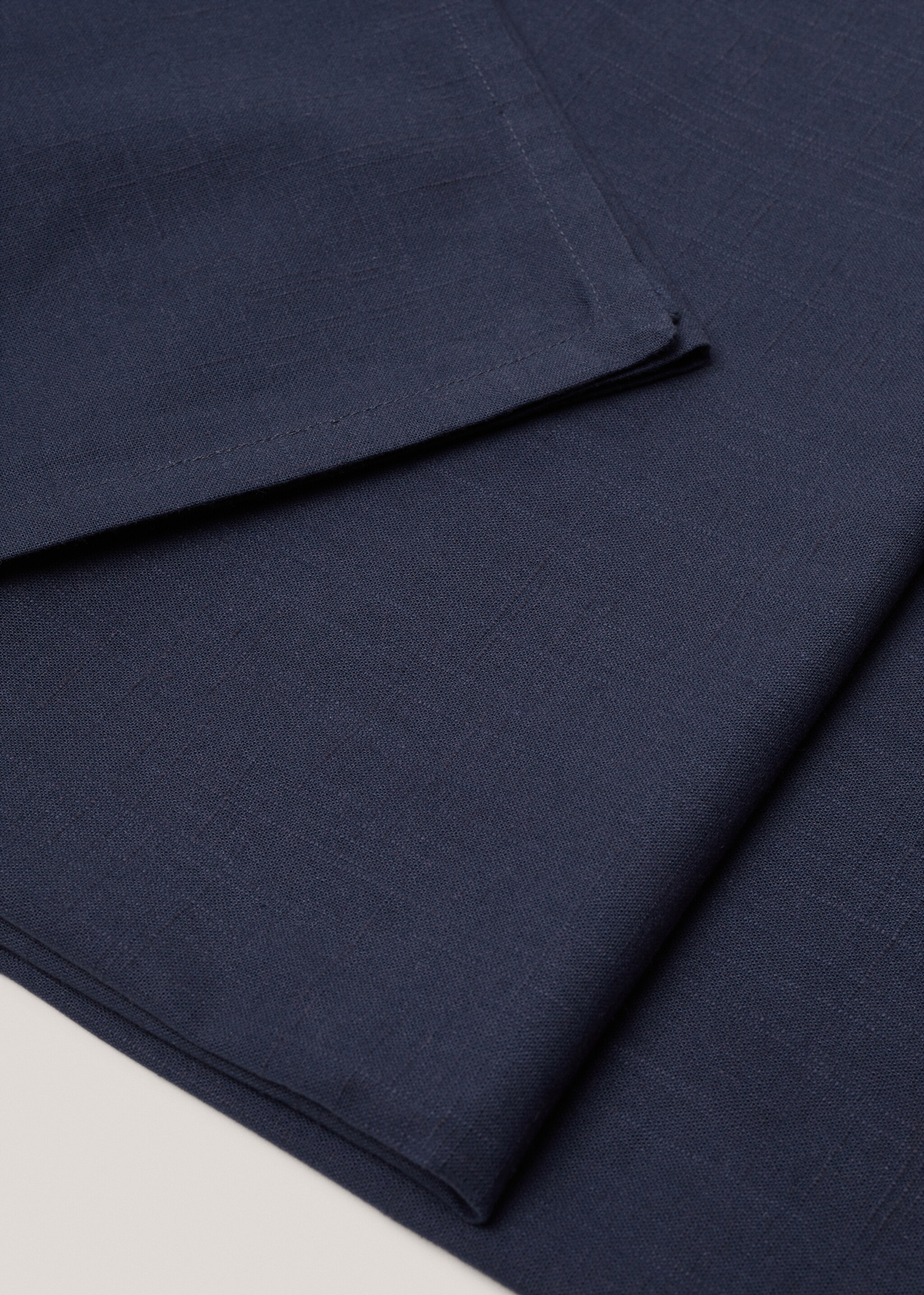 100% cotton tablecloth 150x150cm - Details of the article 1